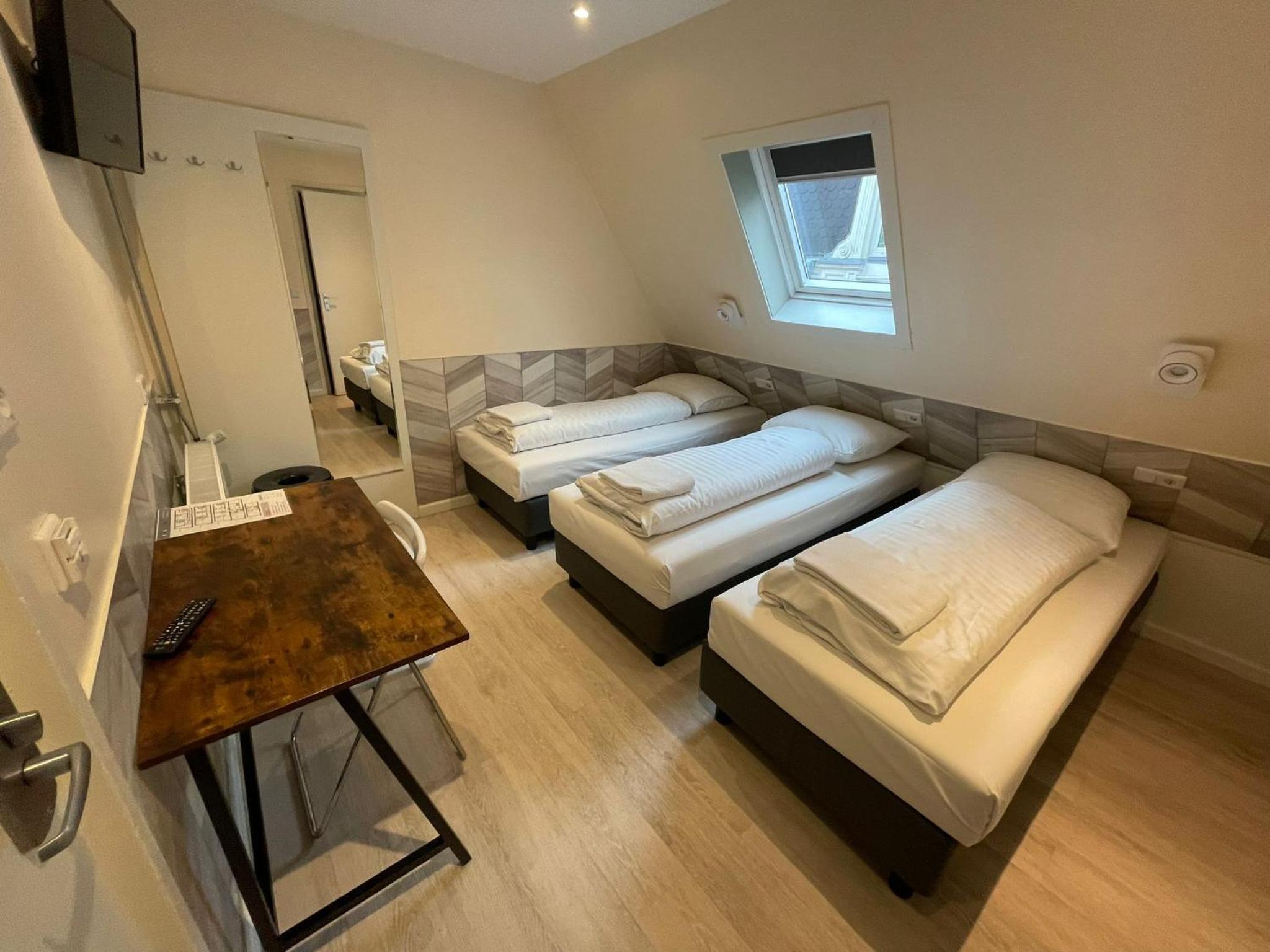 Triple Room with Private Bathroom