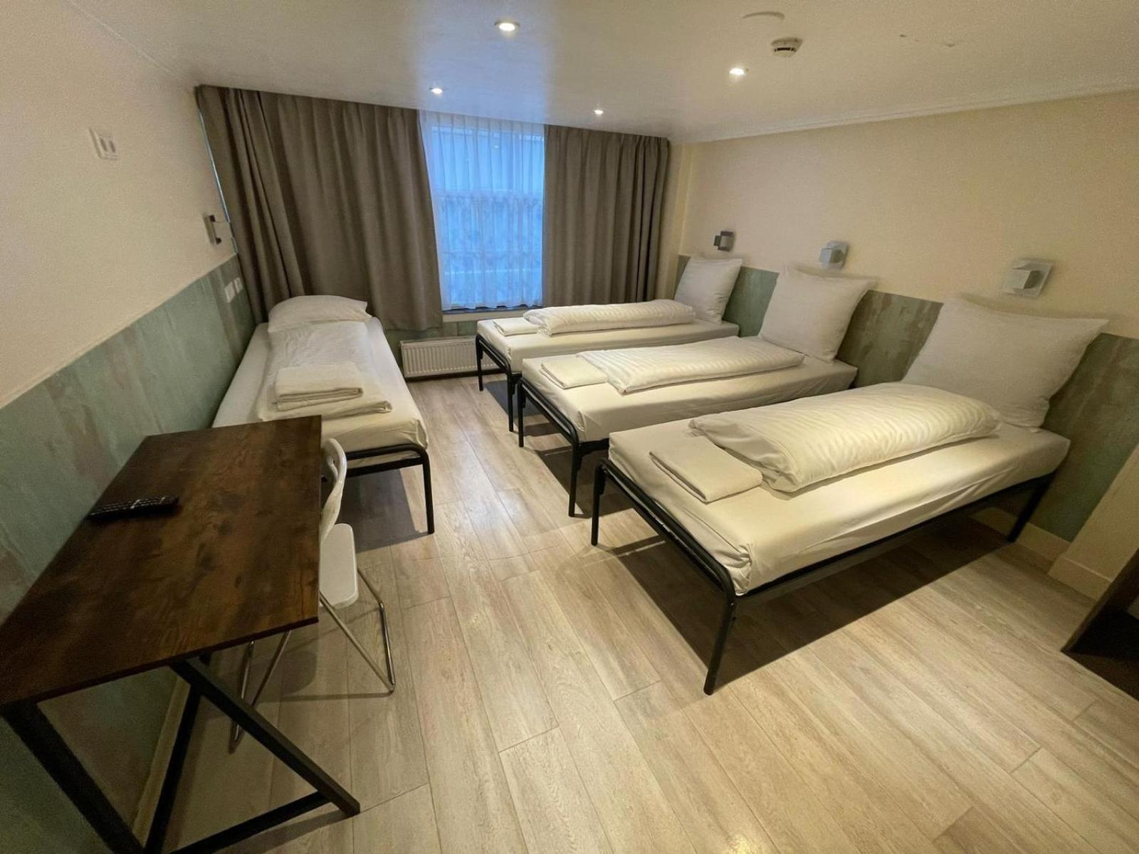 Quadruple Room with Private Bathroom