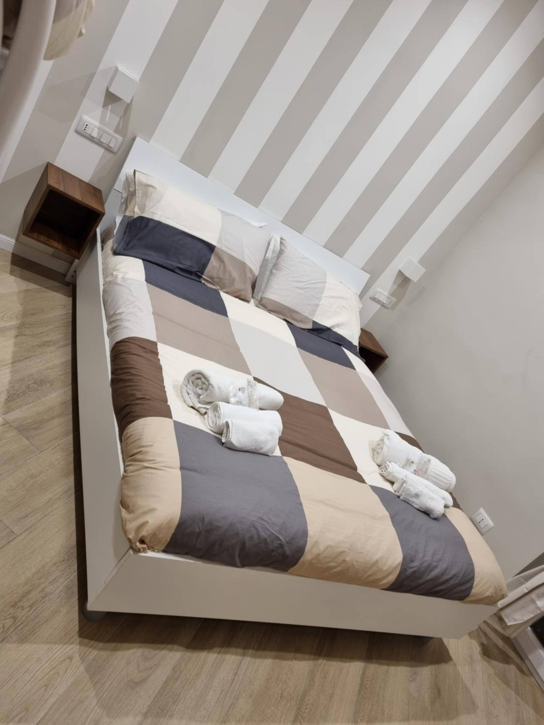 One-Bedroom House - Photo 14