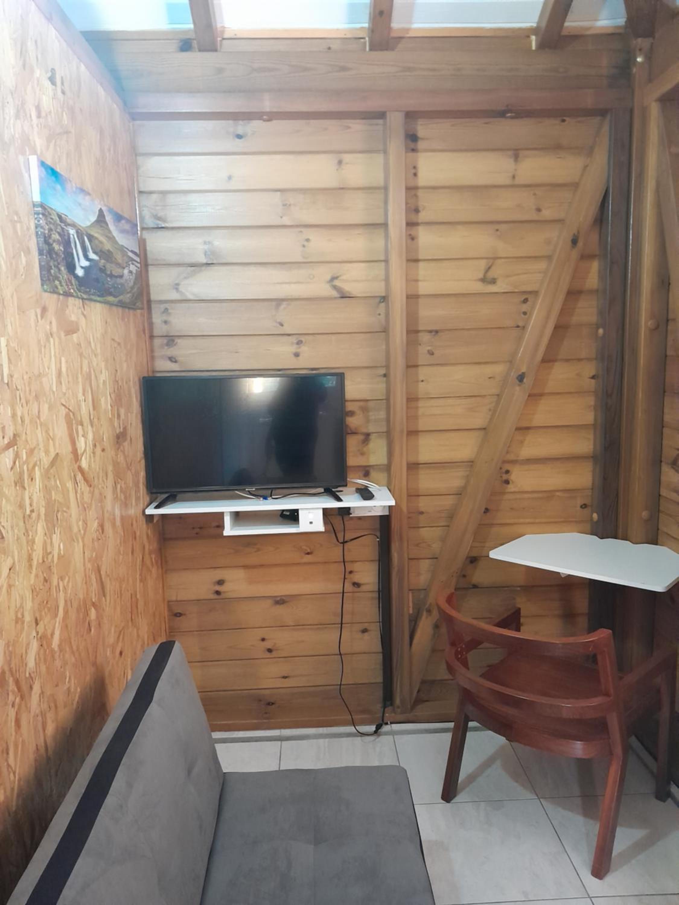 One-Bedroom House photo 3
