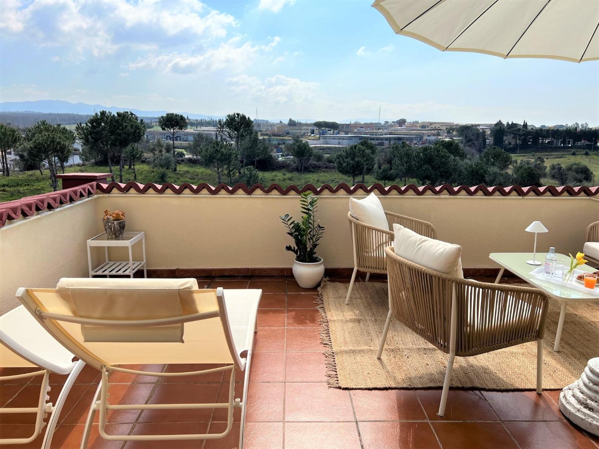 Double Room with Balcony - Photo 12