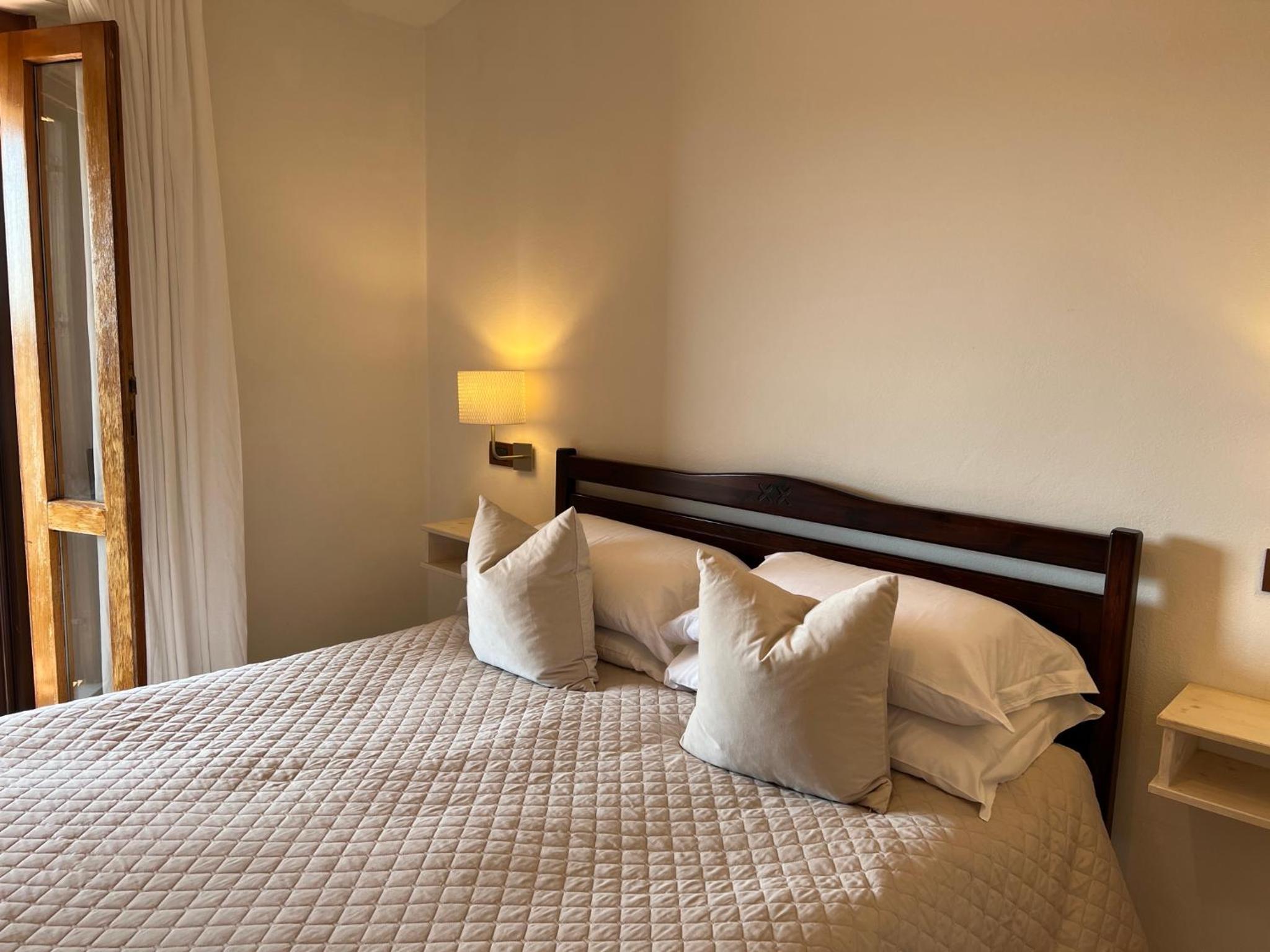 Double Room with Balcony - Photo 1