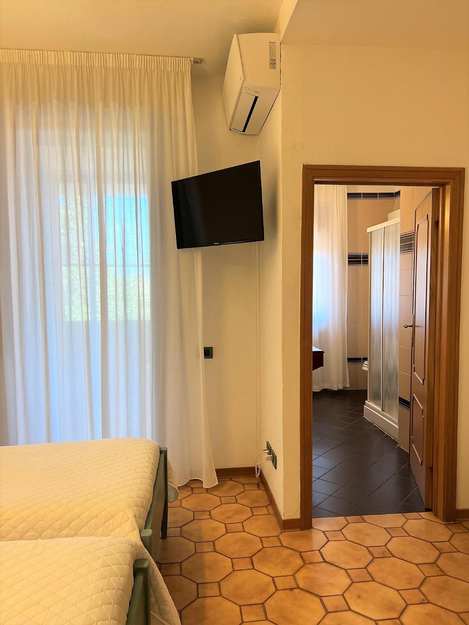 Basic Triple Room - Photo 2