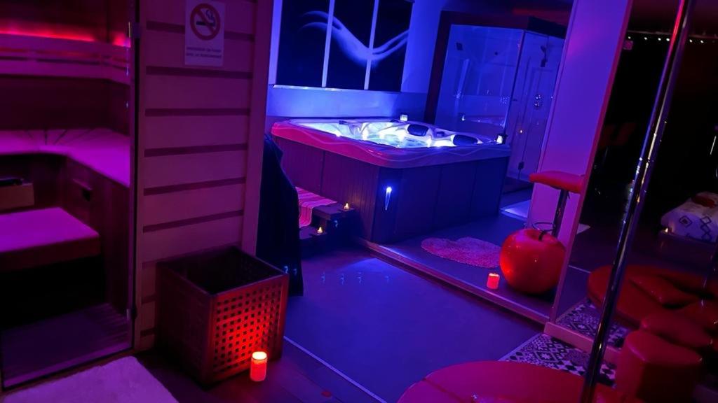 Studio with Spa Bath - Photo 4