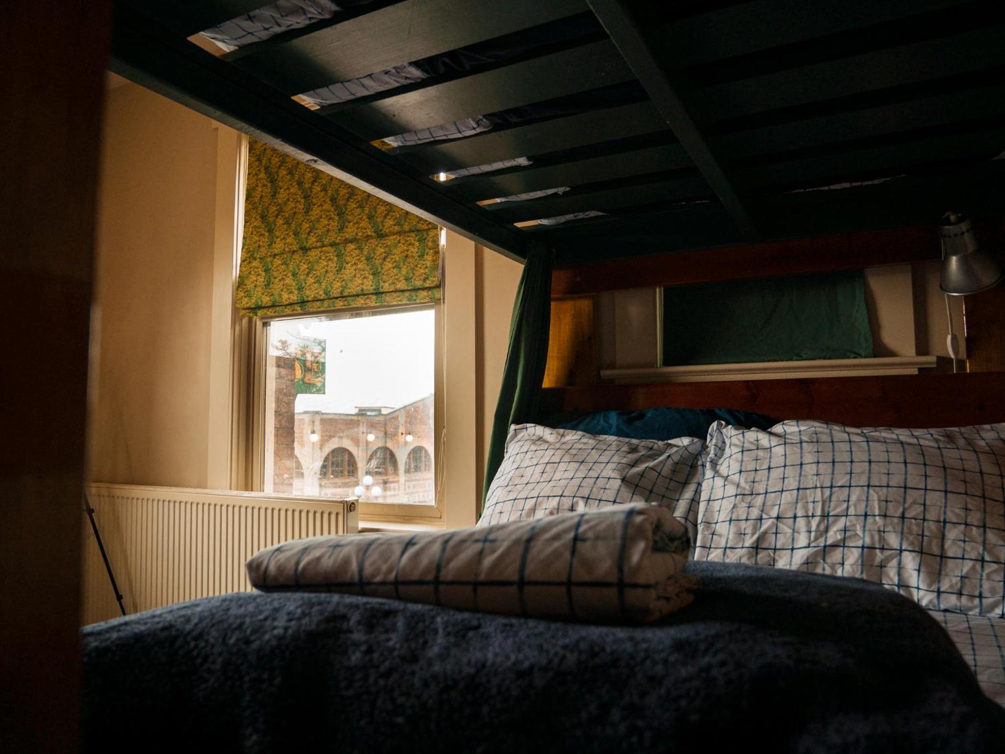 Double Bed in Mixed Dorm Room (Not Private) photo 1