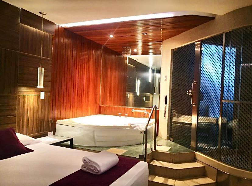 Executive Suite photo 3