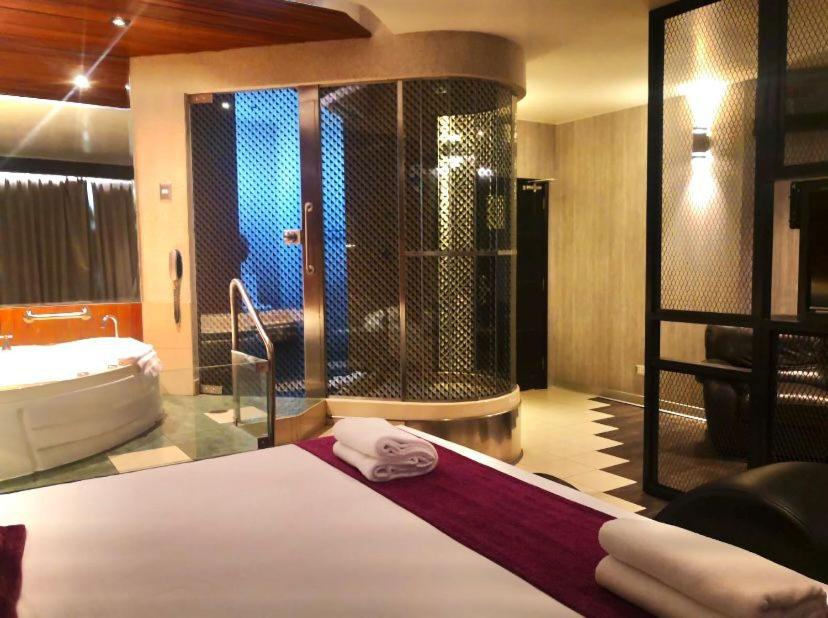 Executive Suite photo 1