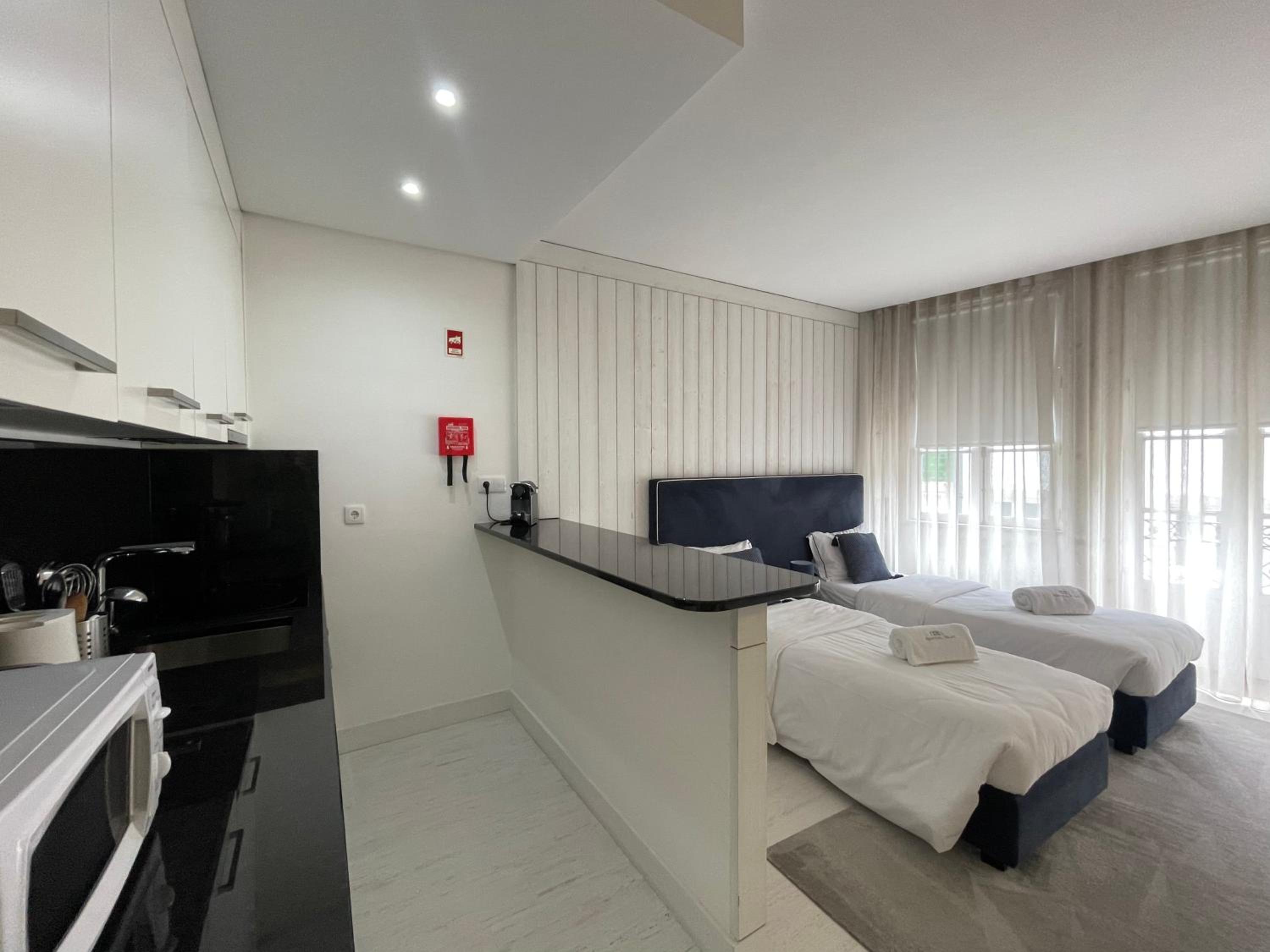 One-Bedroom Apartment - Photo 4