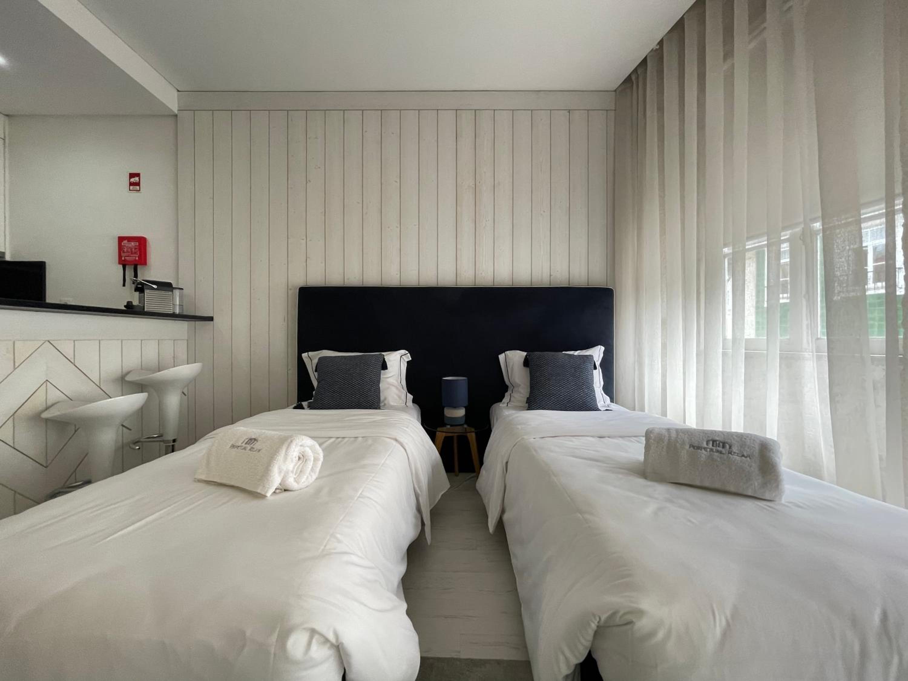 One-Bedroom Apartment - Photo 3