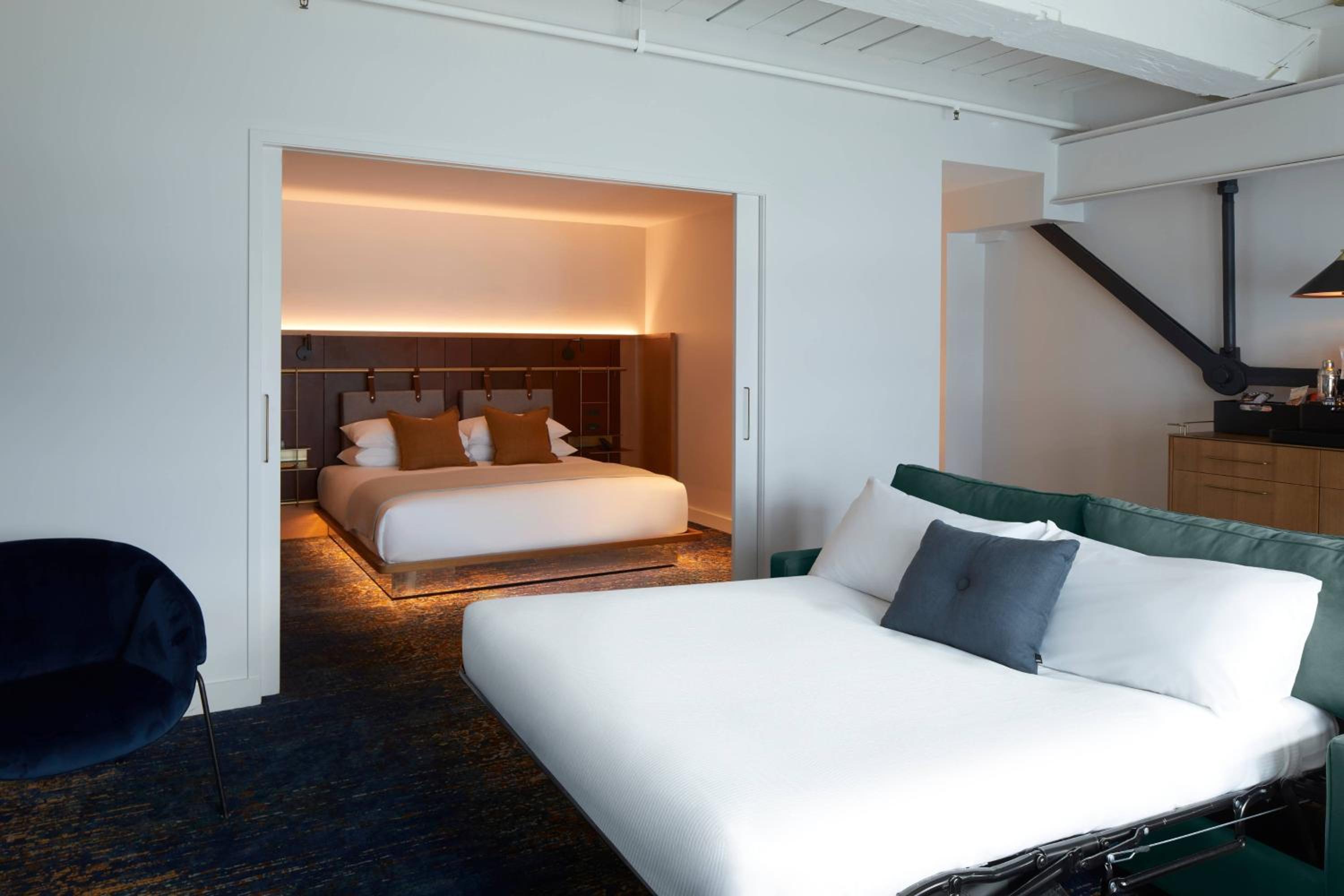 Walsh Bay King Suite thumbnail 5