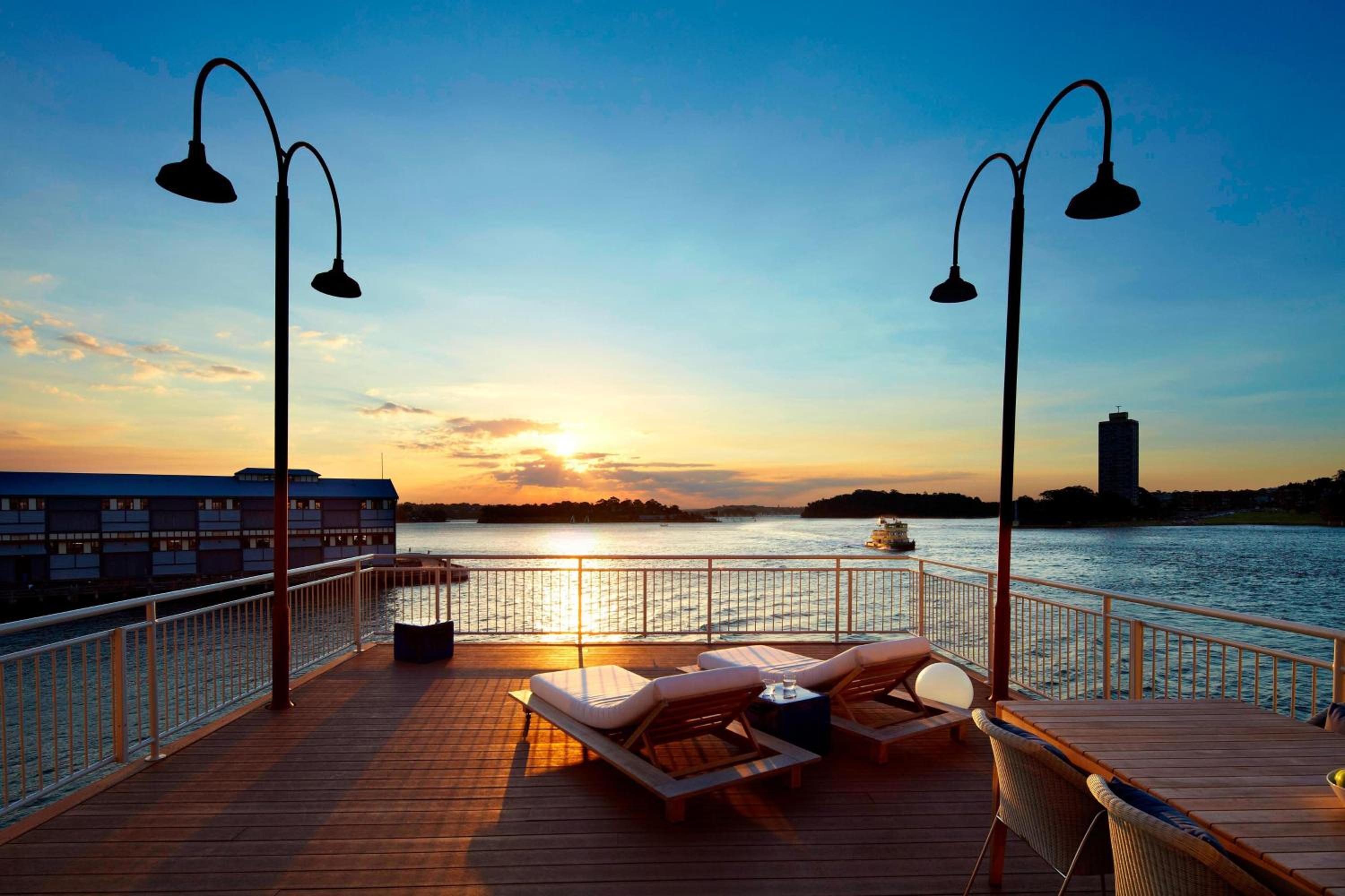 Suite with Harbor View Balcony thumbnail 5