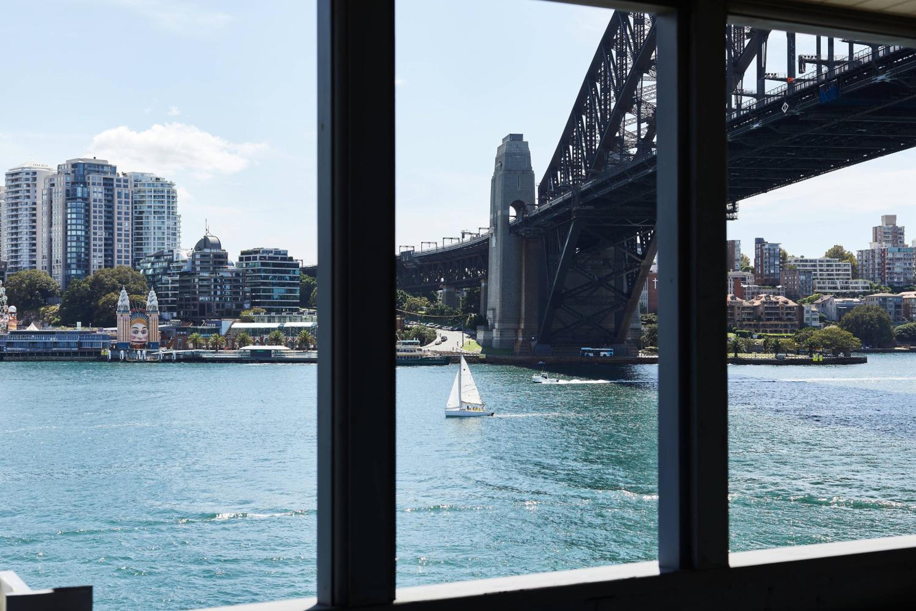 Vise Admiral, Suite, 1 King, Sydney Harbor view thumbnail 5