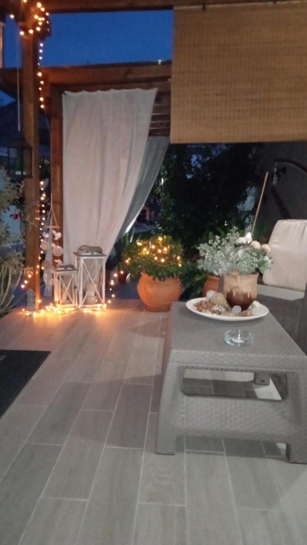 One-Bedroom House - Photo 43