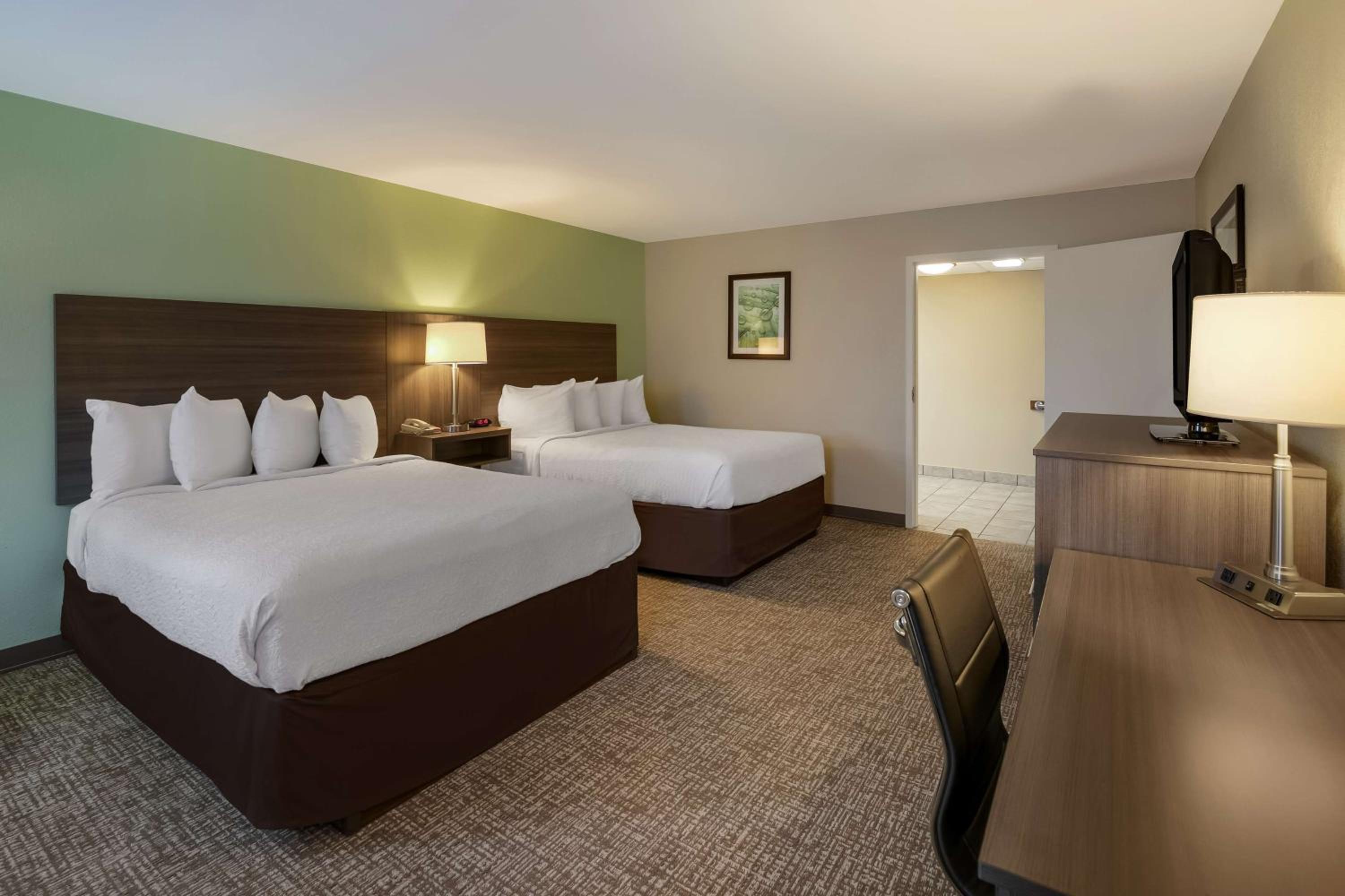 Queen Room with Two Queen Beds - Disability Access/Bath Tub photo 1