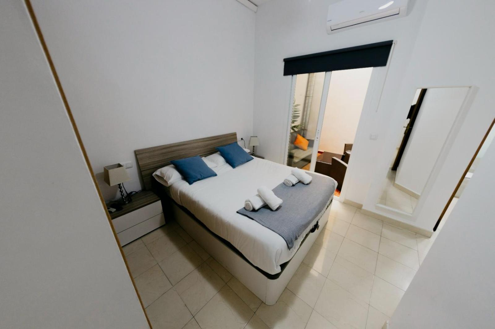Apartamento con Balcón