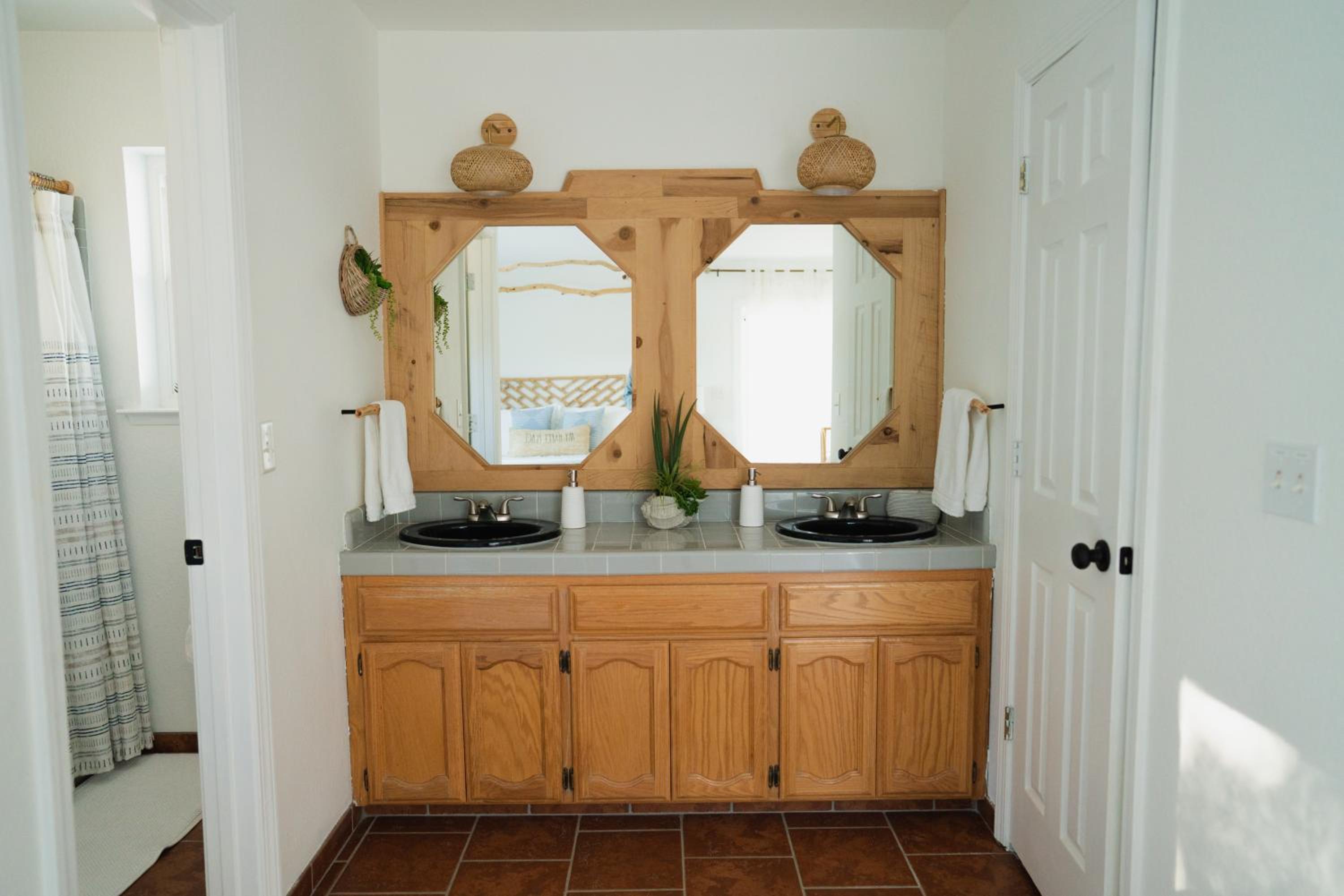 Three-Bedroom House - Photo 40