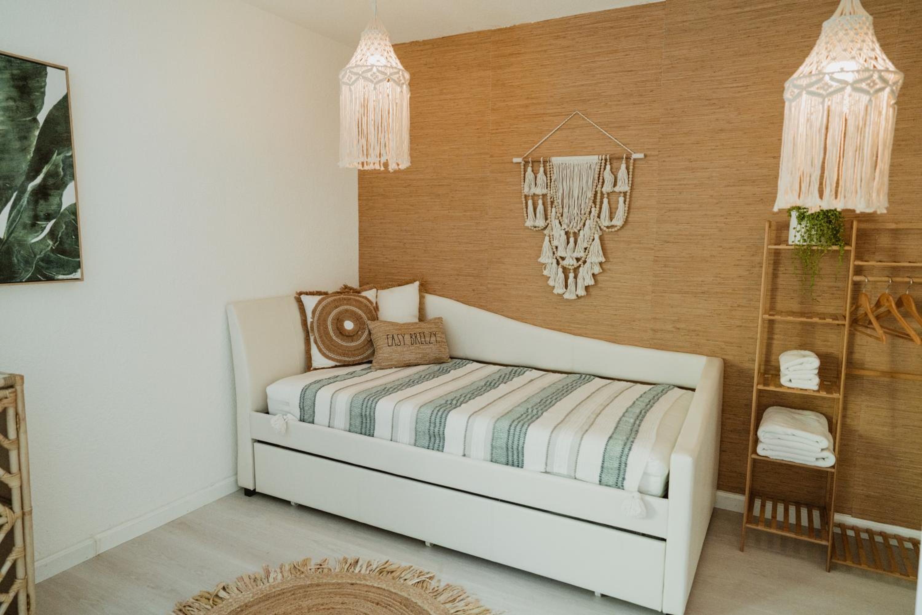 Three-Bedroom House - Photo 43
