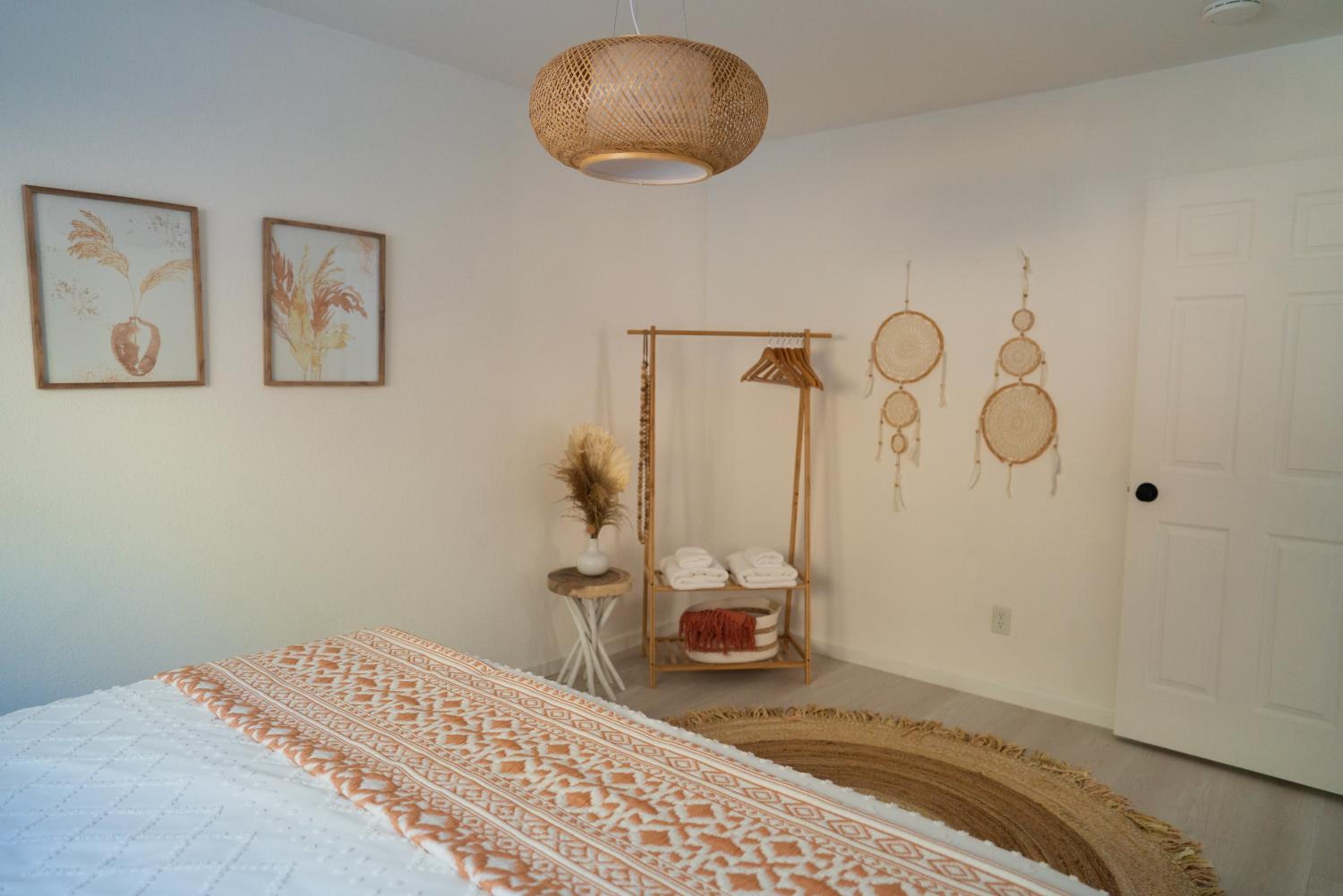 Three-Bedroom House - Photo 44