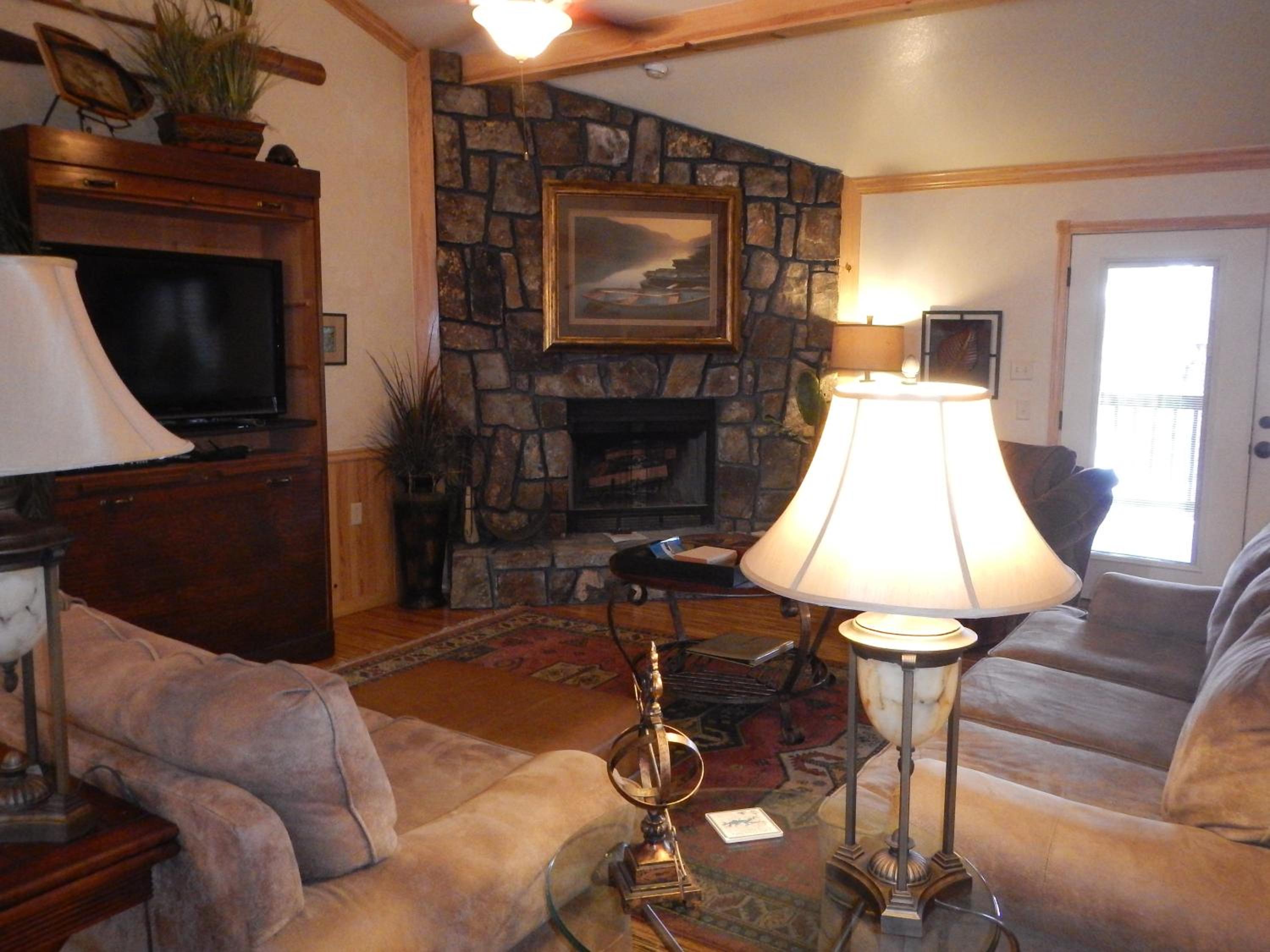 Three-Bedroom House photo 1