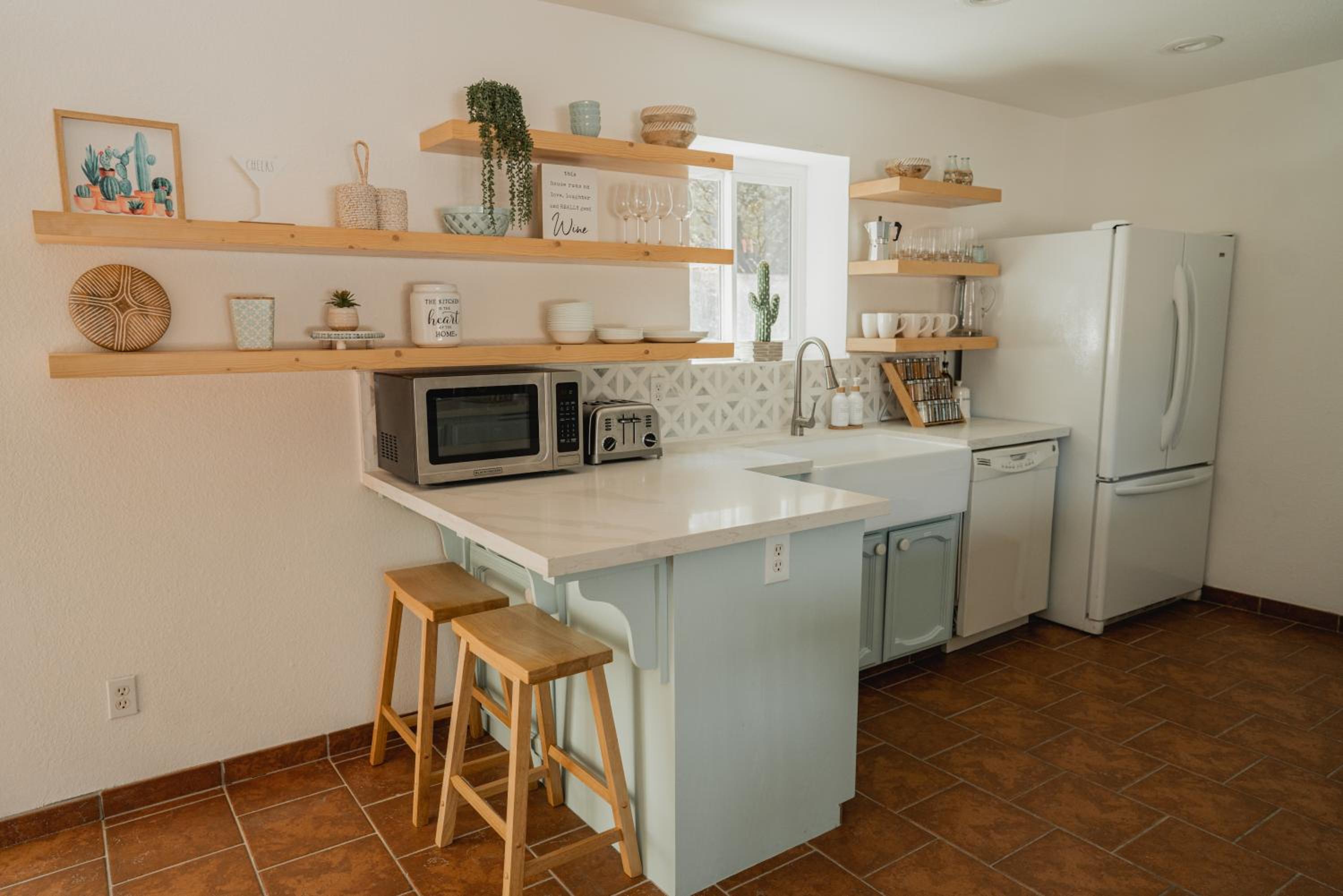 Three-Bedroom House - Photo 28