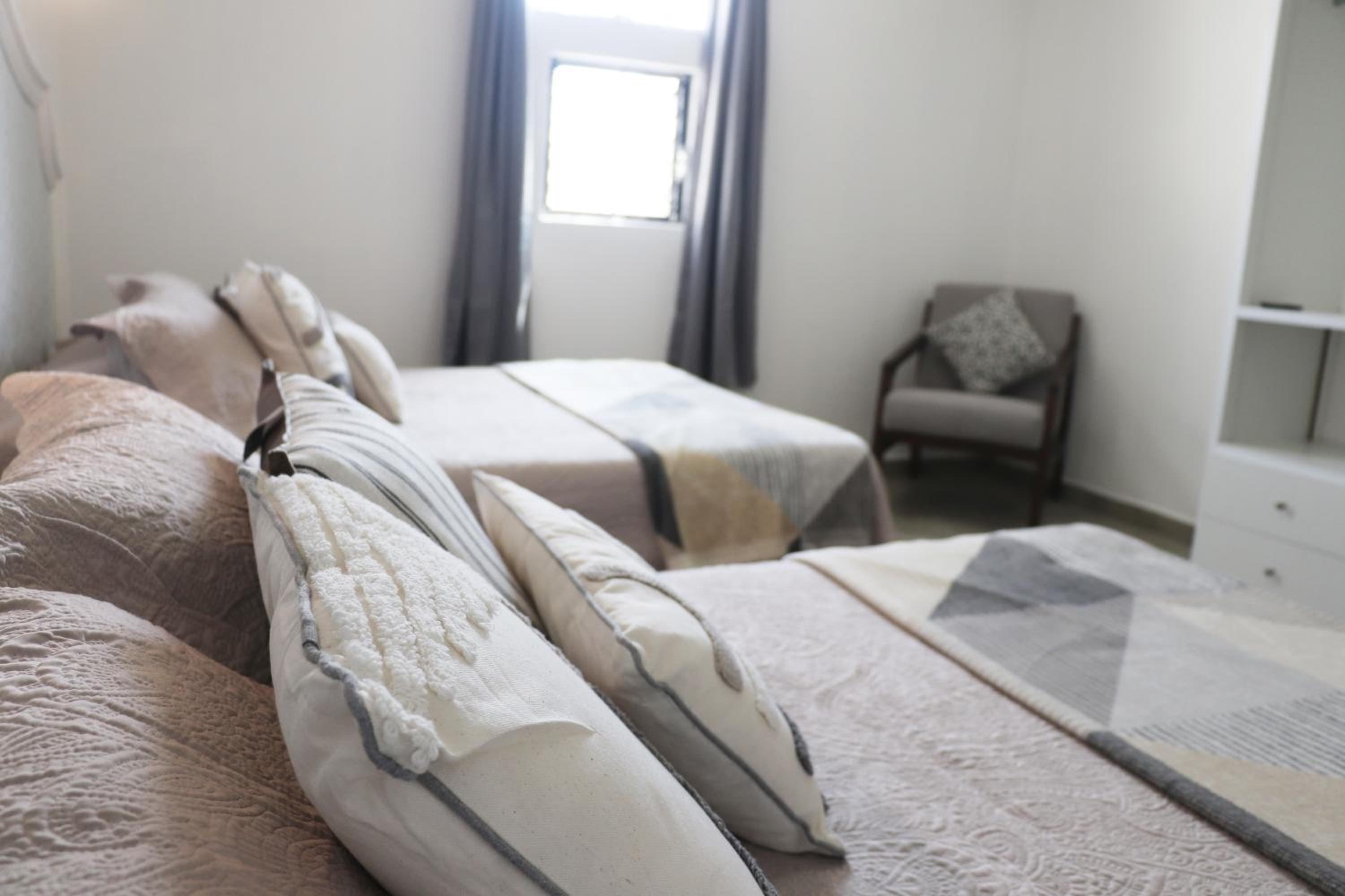 Double Room with Two Double Beds - Photo 20