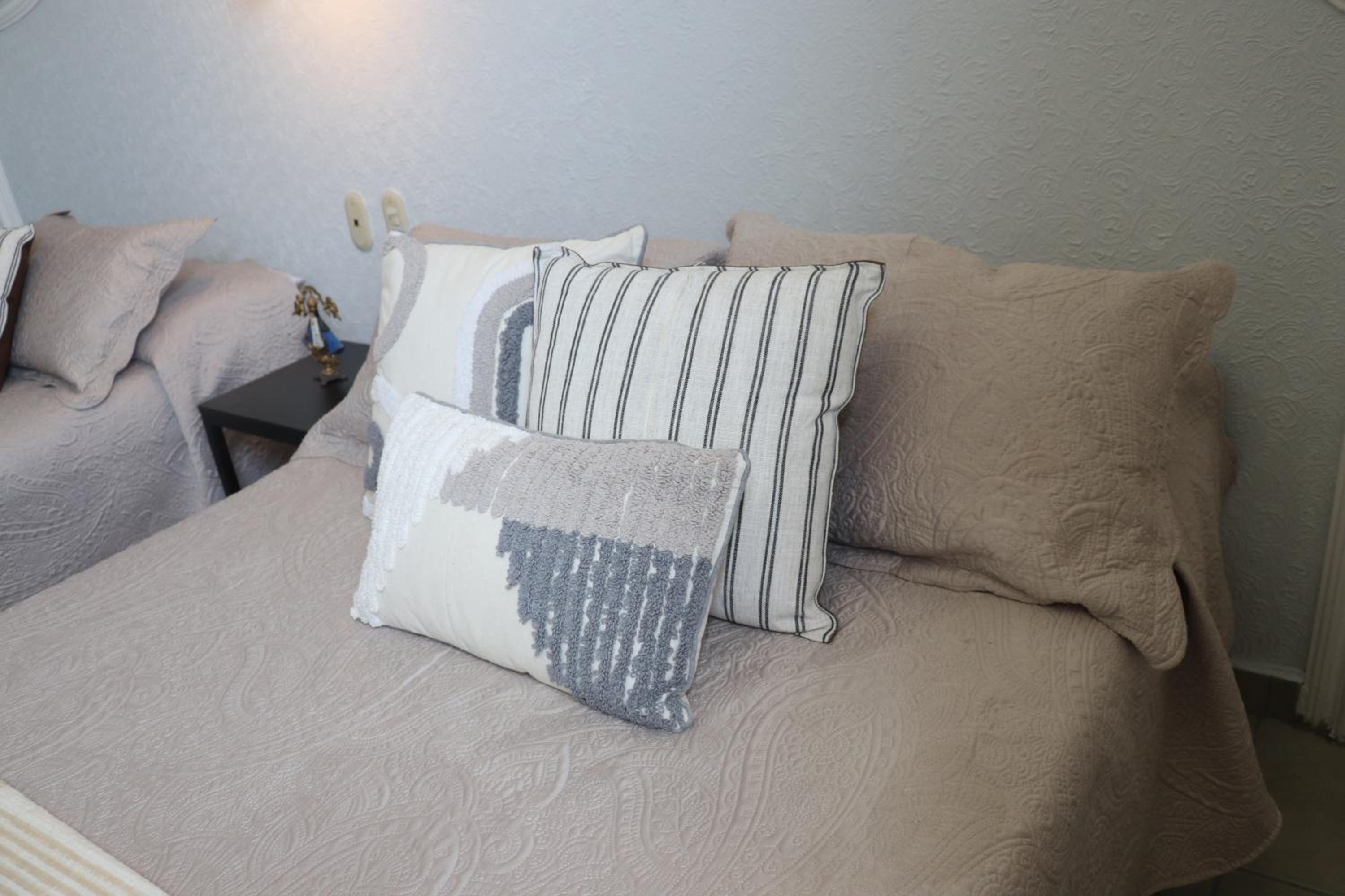 Double Room with Two Double Beds - Photo 15
