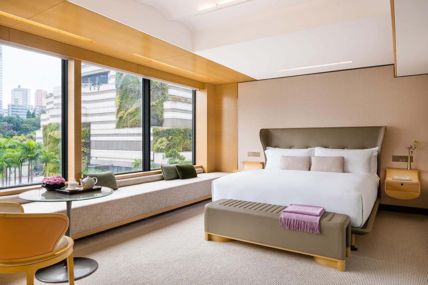 Premium King Room With Daybed