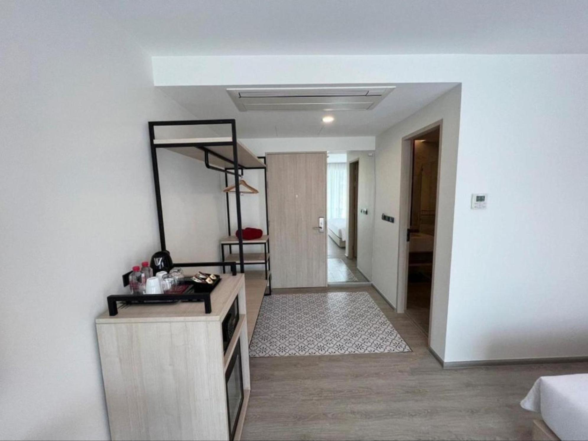 Twin Room with Balcony photo 3