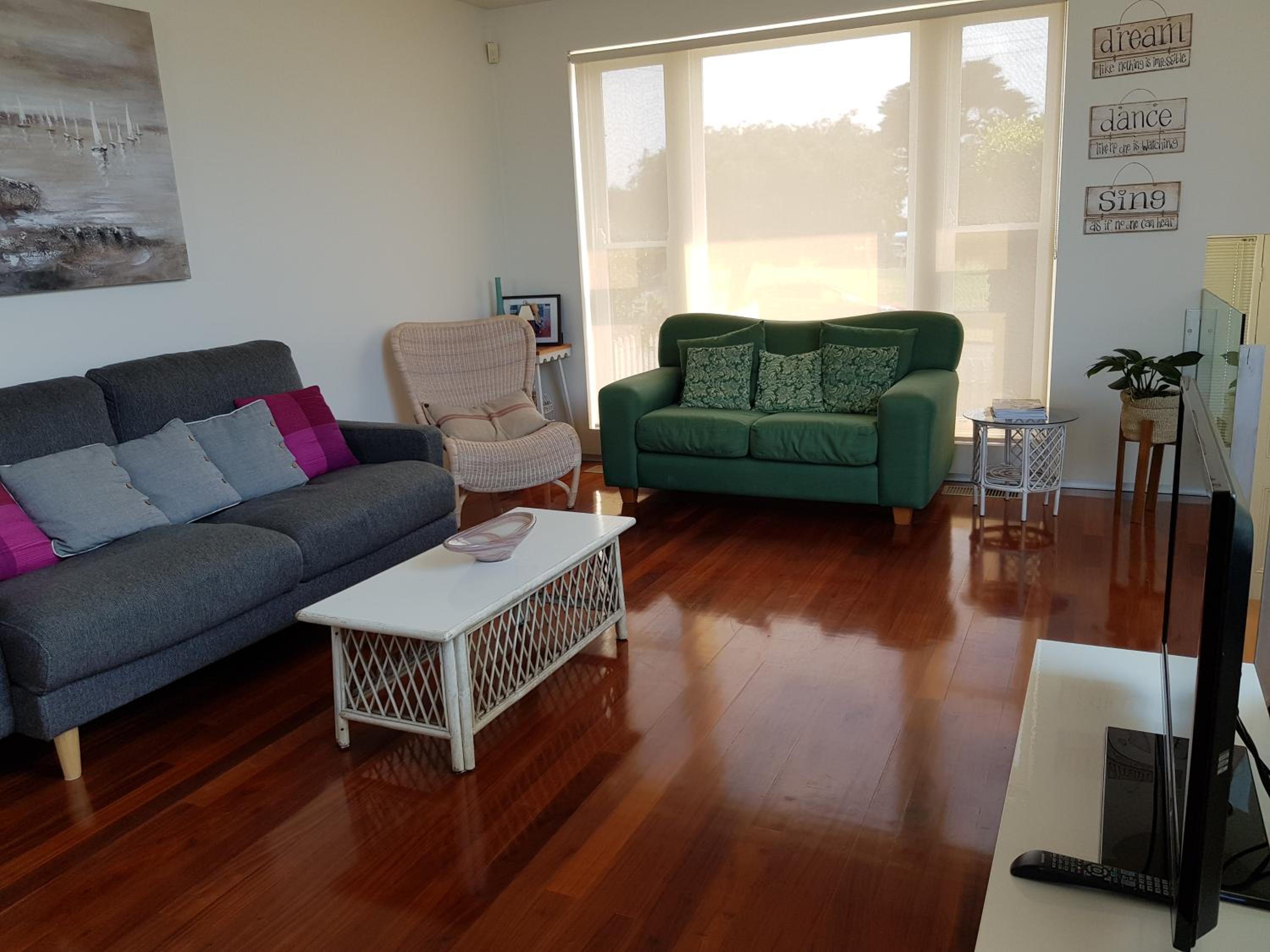 Two-Bedroom House photo 3