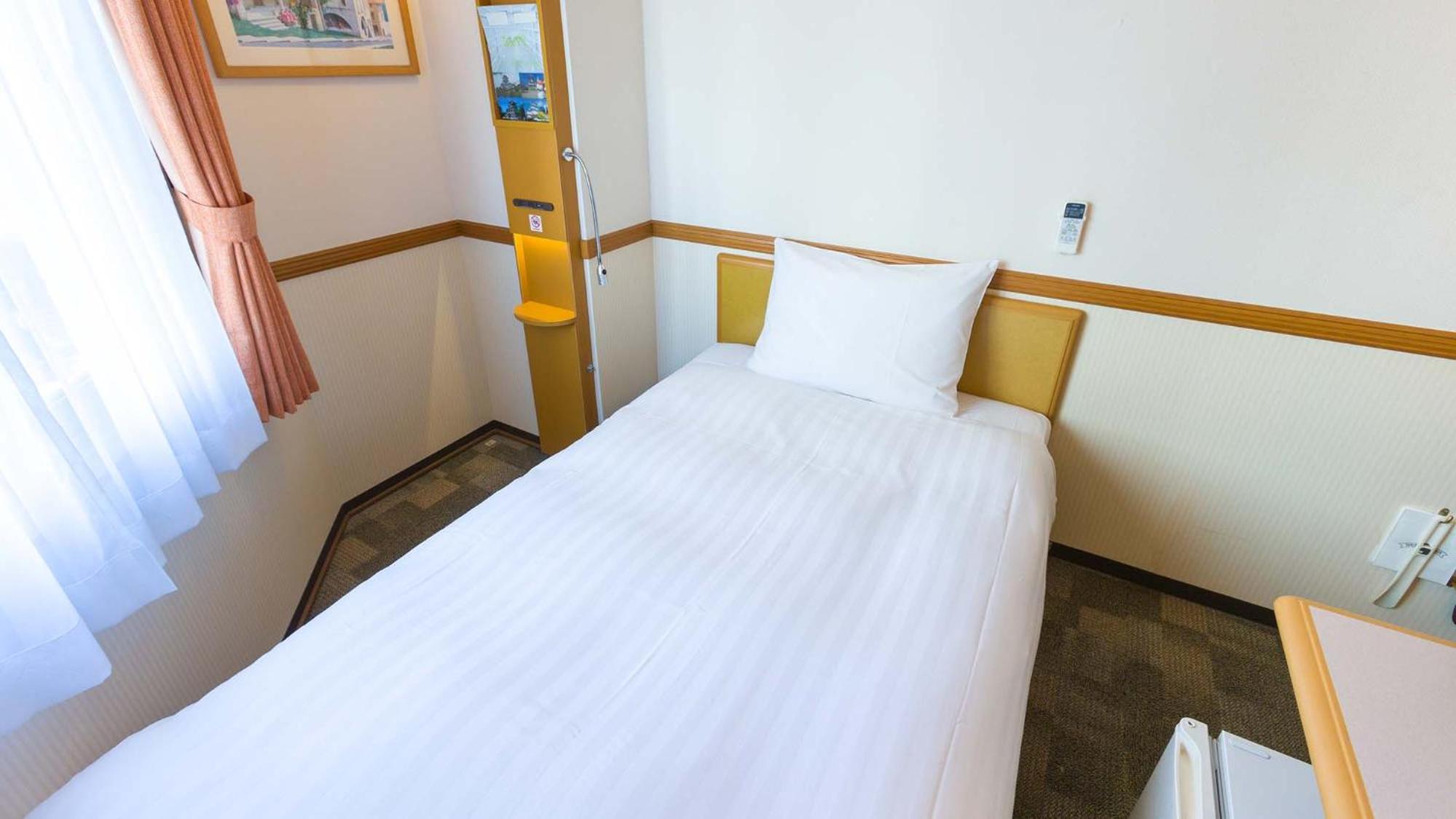 Single Room - Non-Smoking photo 2