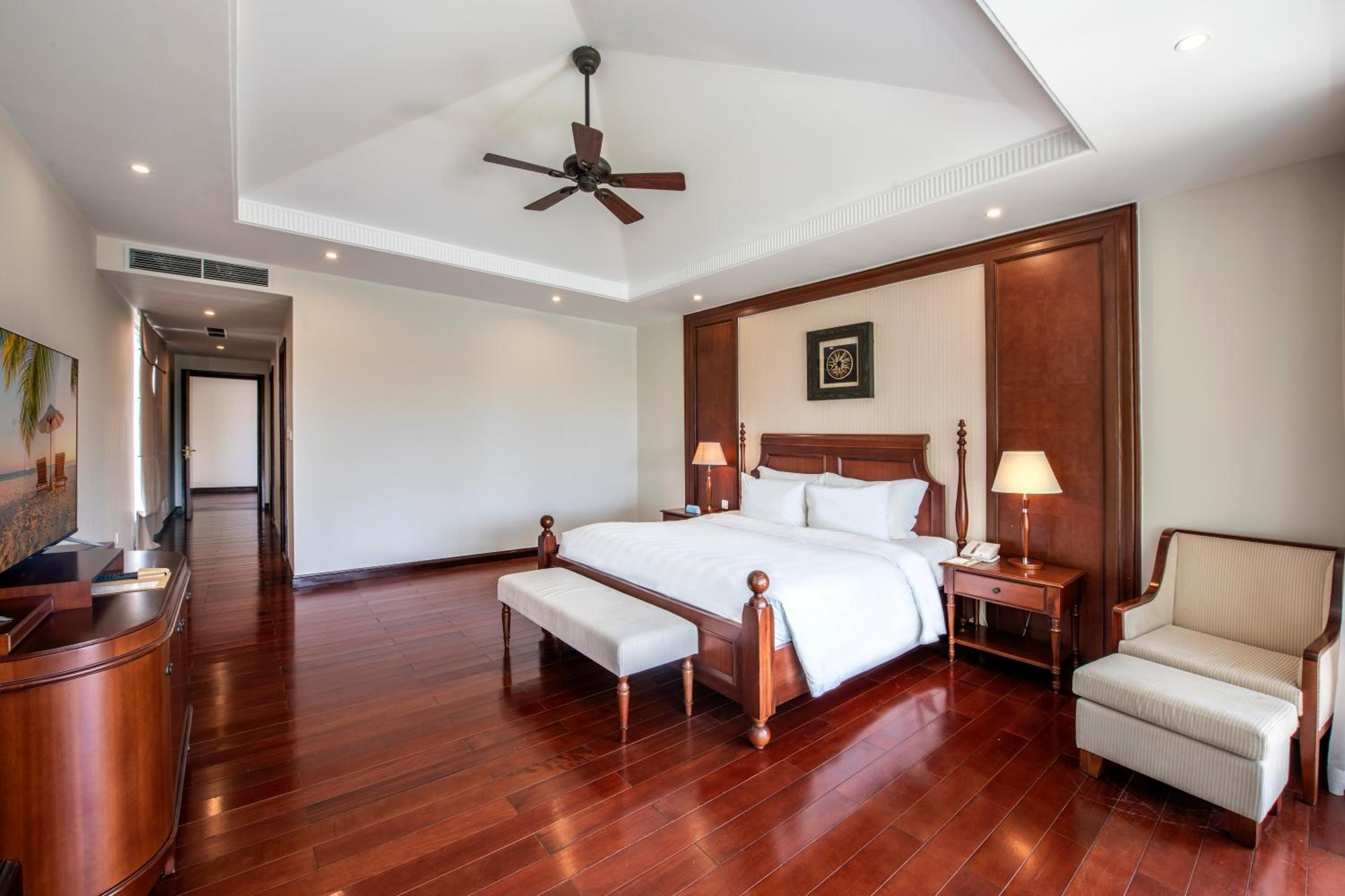 Villa 3 Bedroom with Safari Ticket (1 time)