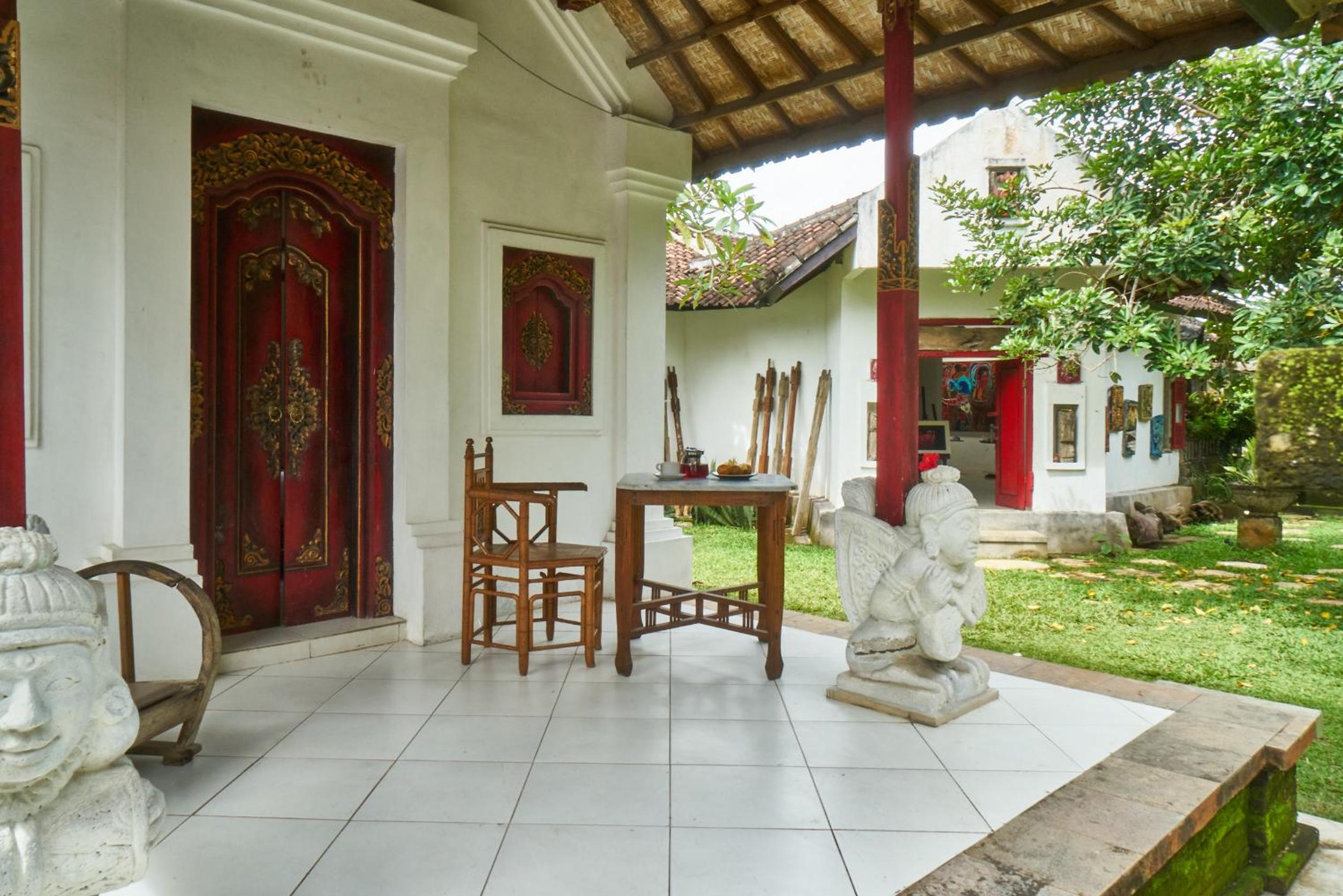Cottage with Garden View - Photo 9