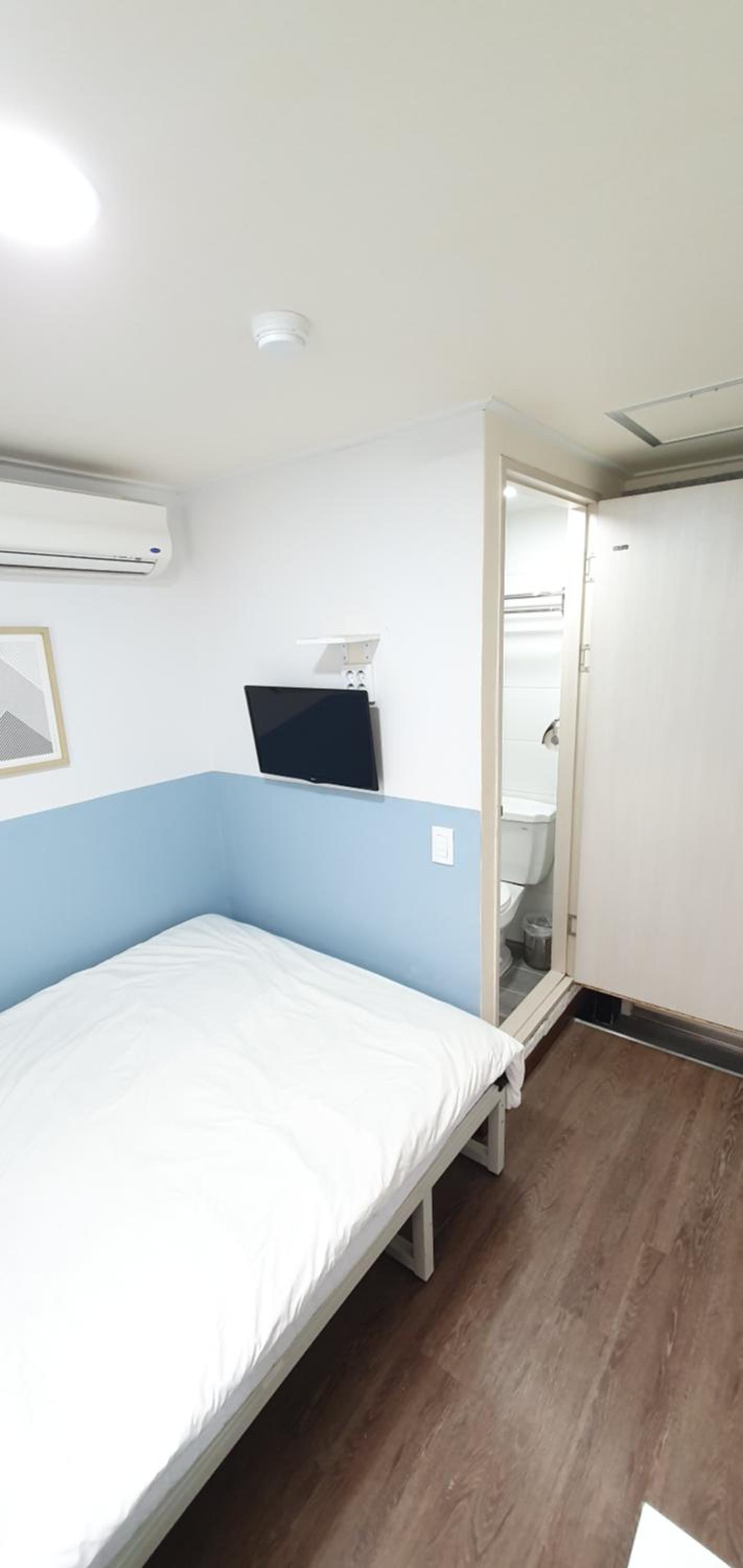 Double Room - Photo 6