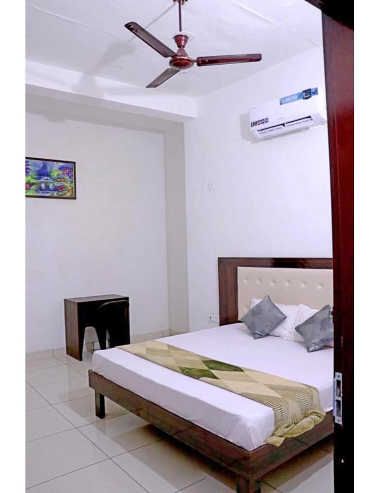 Deluxe Double Room photo 2