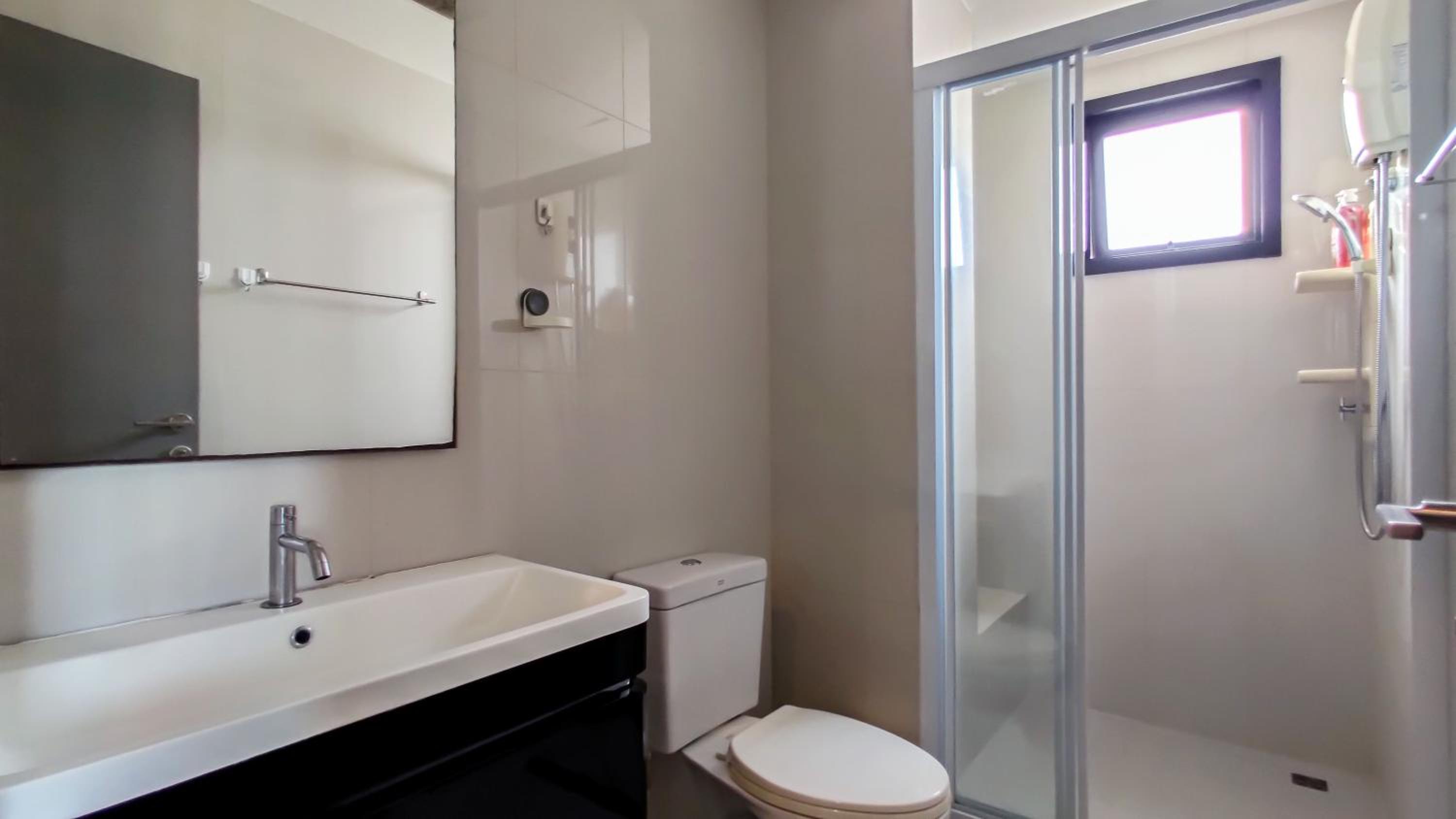 Deluxe Triple Room with Sea View - Photo 4