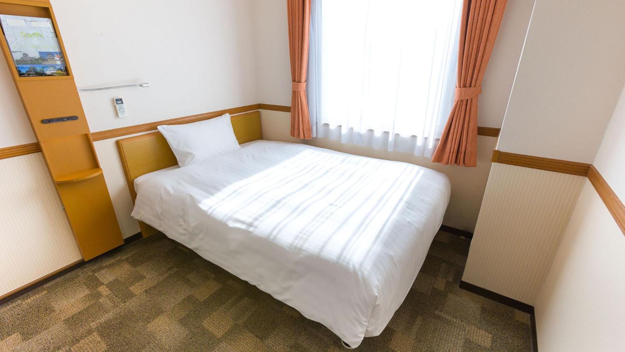 Single Room - Smoking photo 2