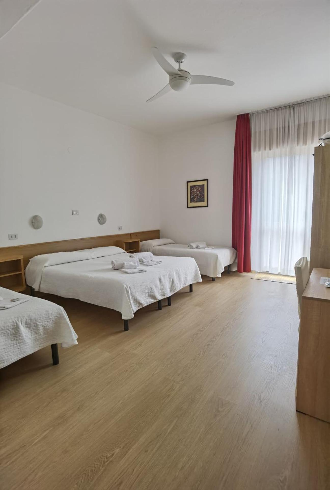 Classic Quadruple Room photo 3