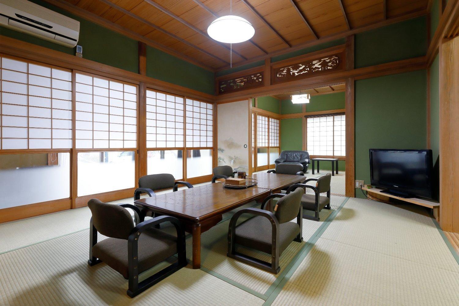 Three-Bedroom Villa photo 1
