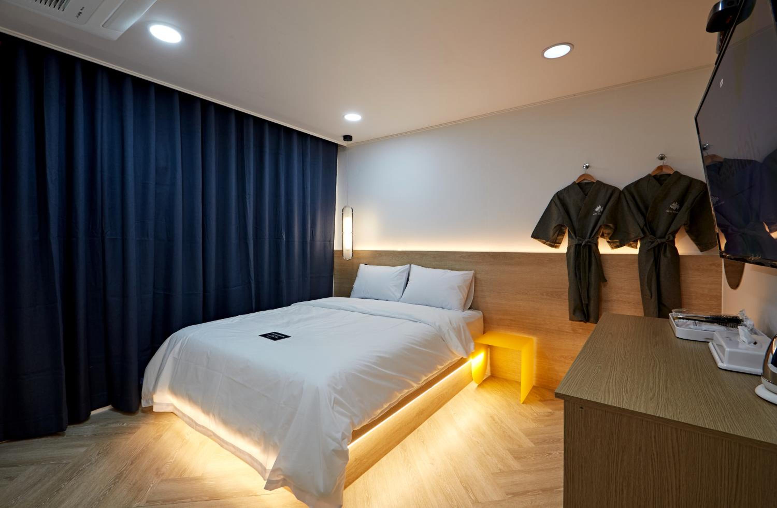 Superior Queen Room - Photo 1