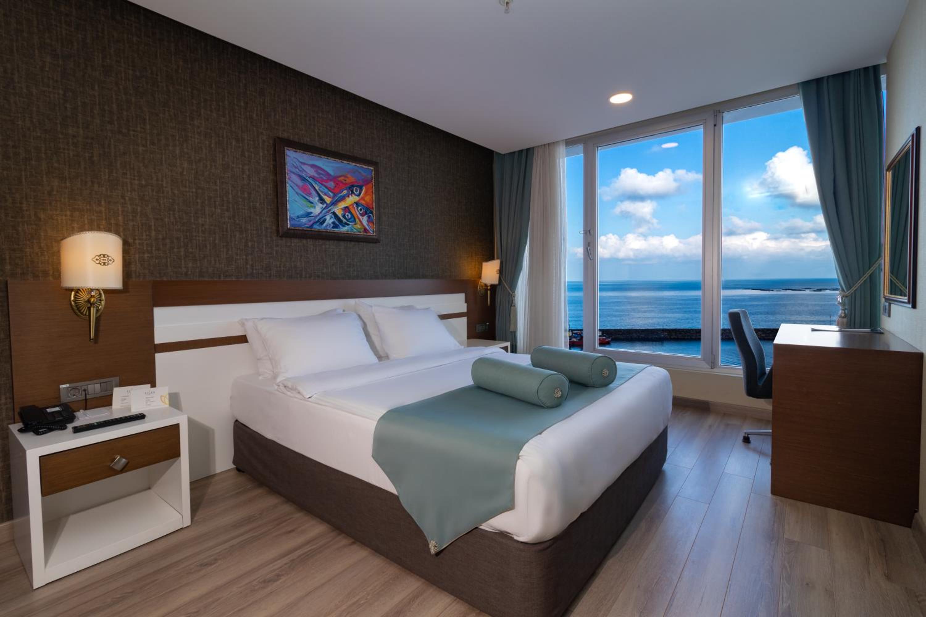 Two Connecting Double Rooms with Sea View photo 1