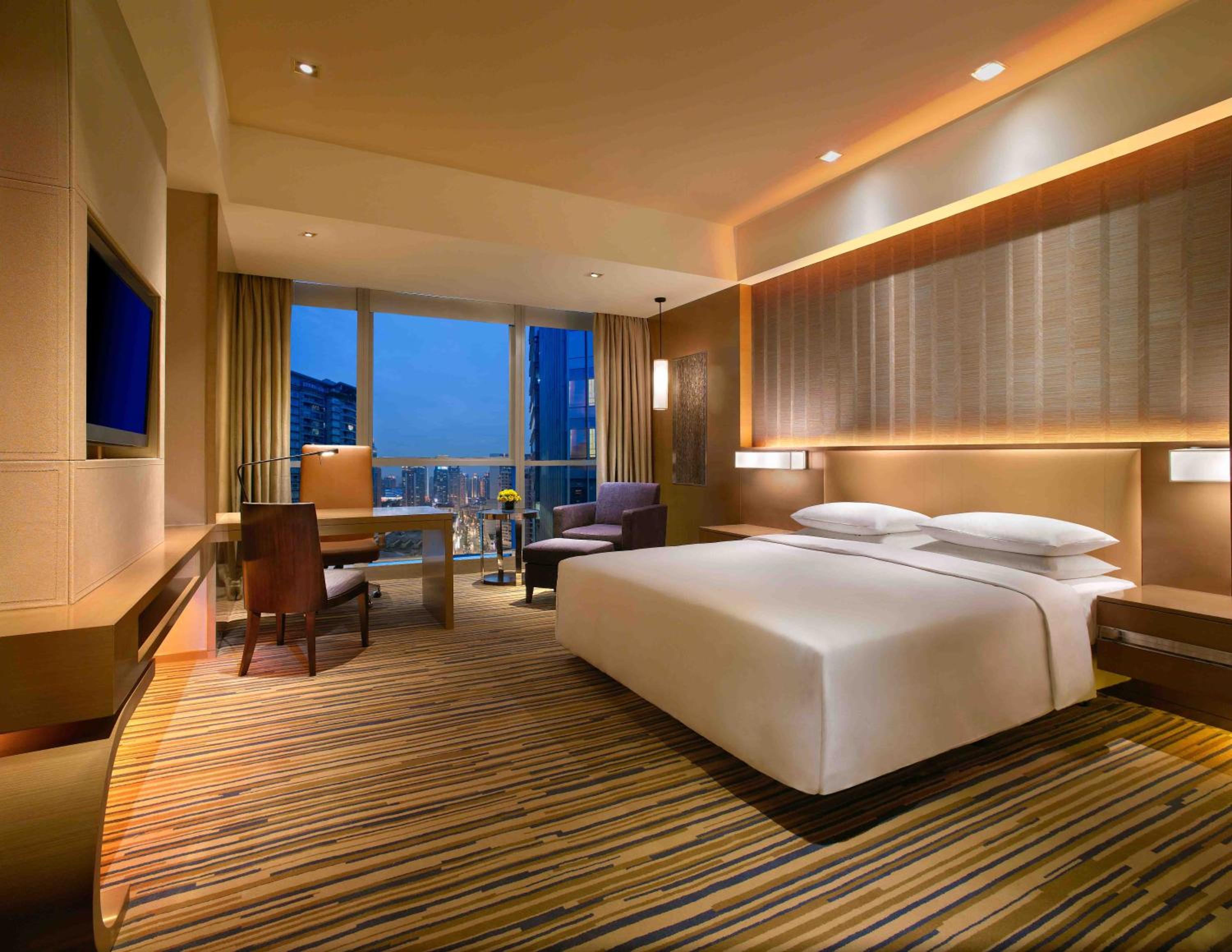 King Room - Club Access photo 1