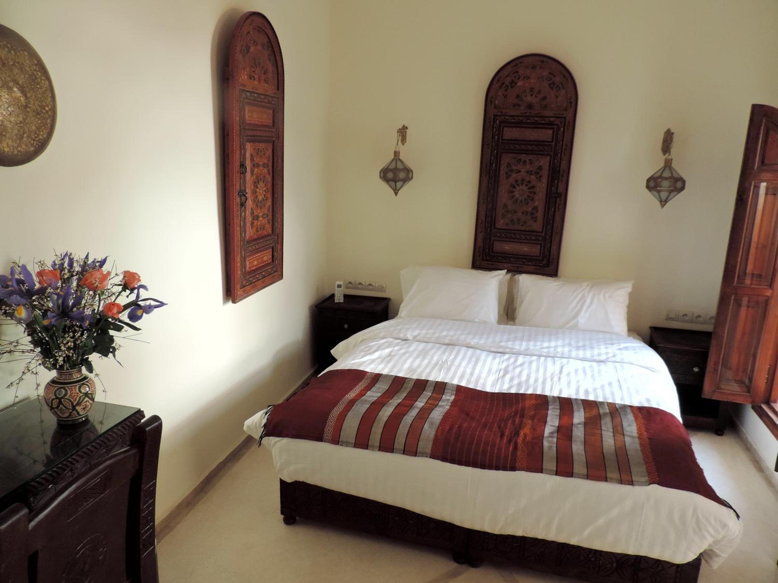 Twin Room - Photo 2