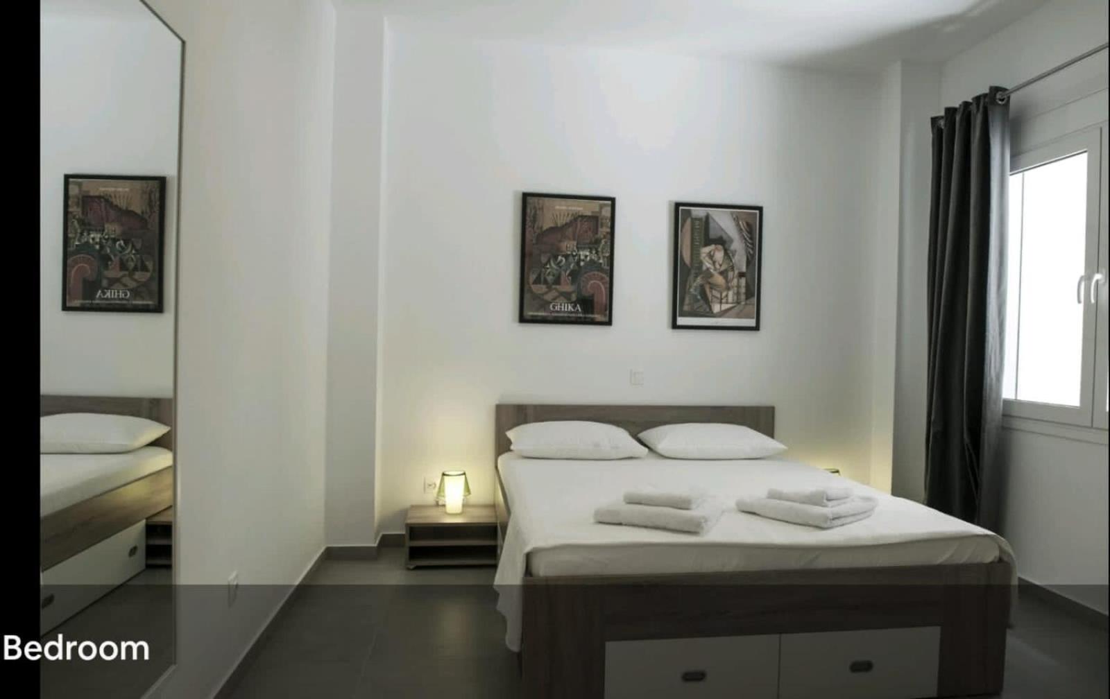 One-Bedroom Apartment photo 1