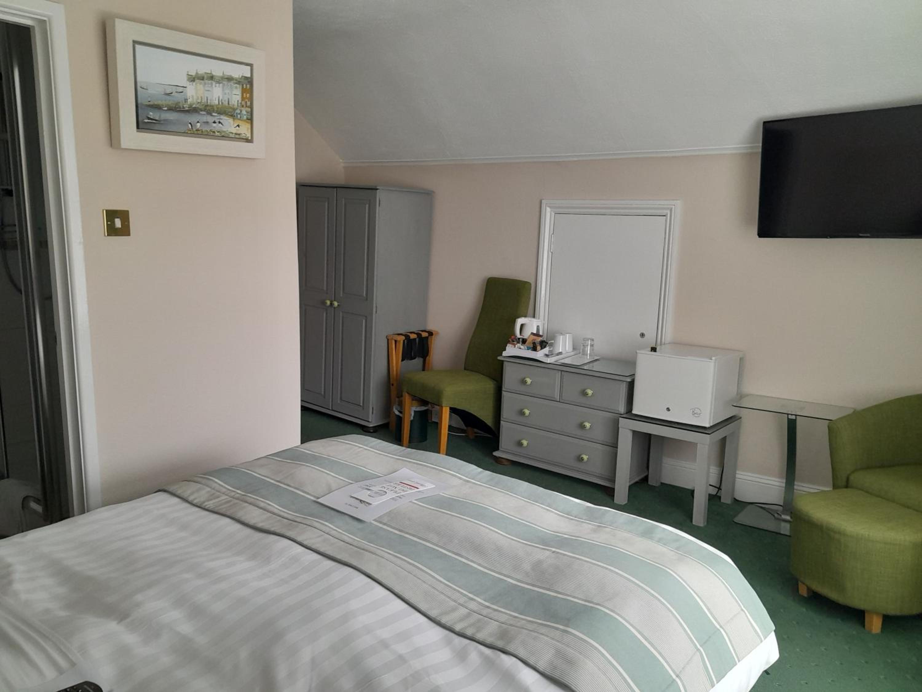 Double Room - Photo 9