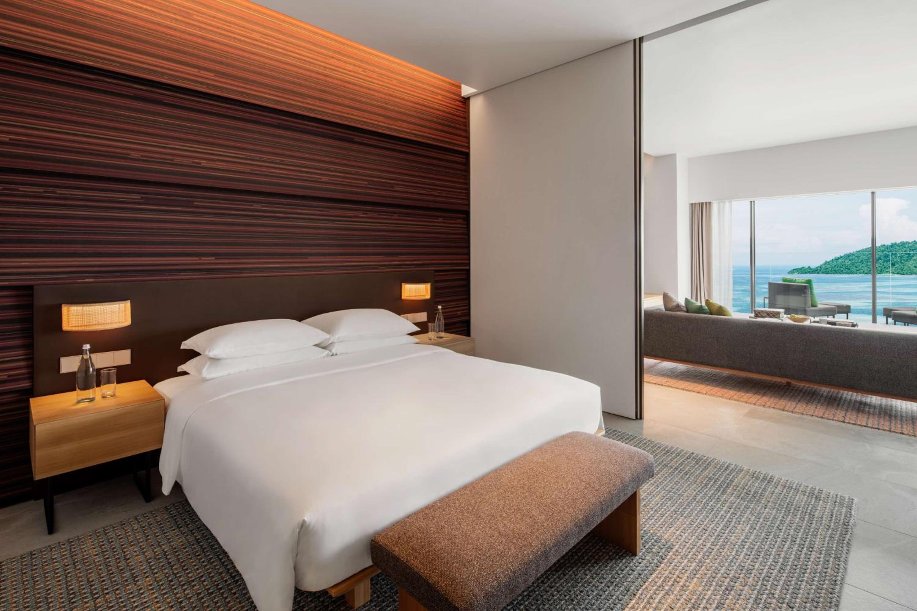 King Suite with Sea View - Photo 3