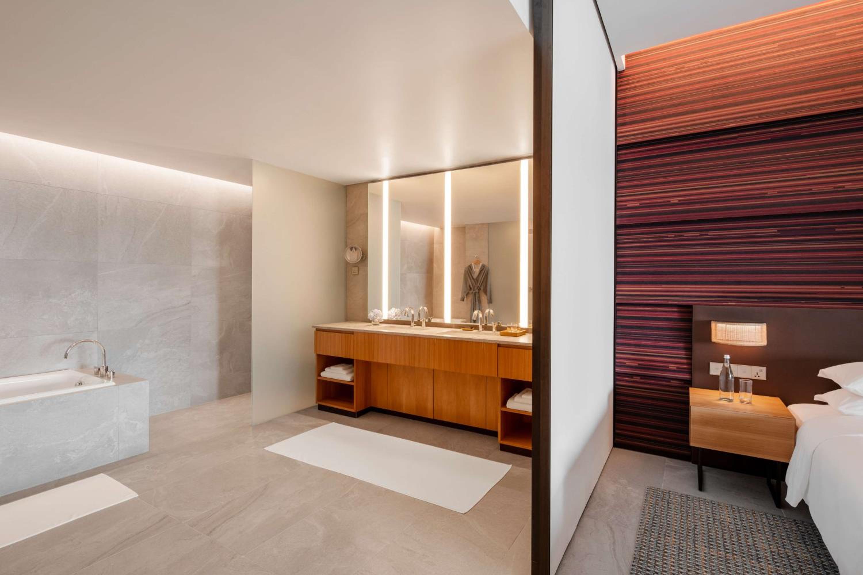 King Suite - Photo 5