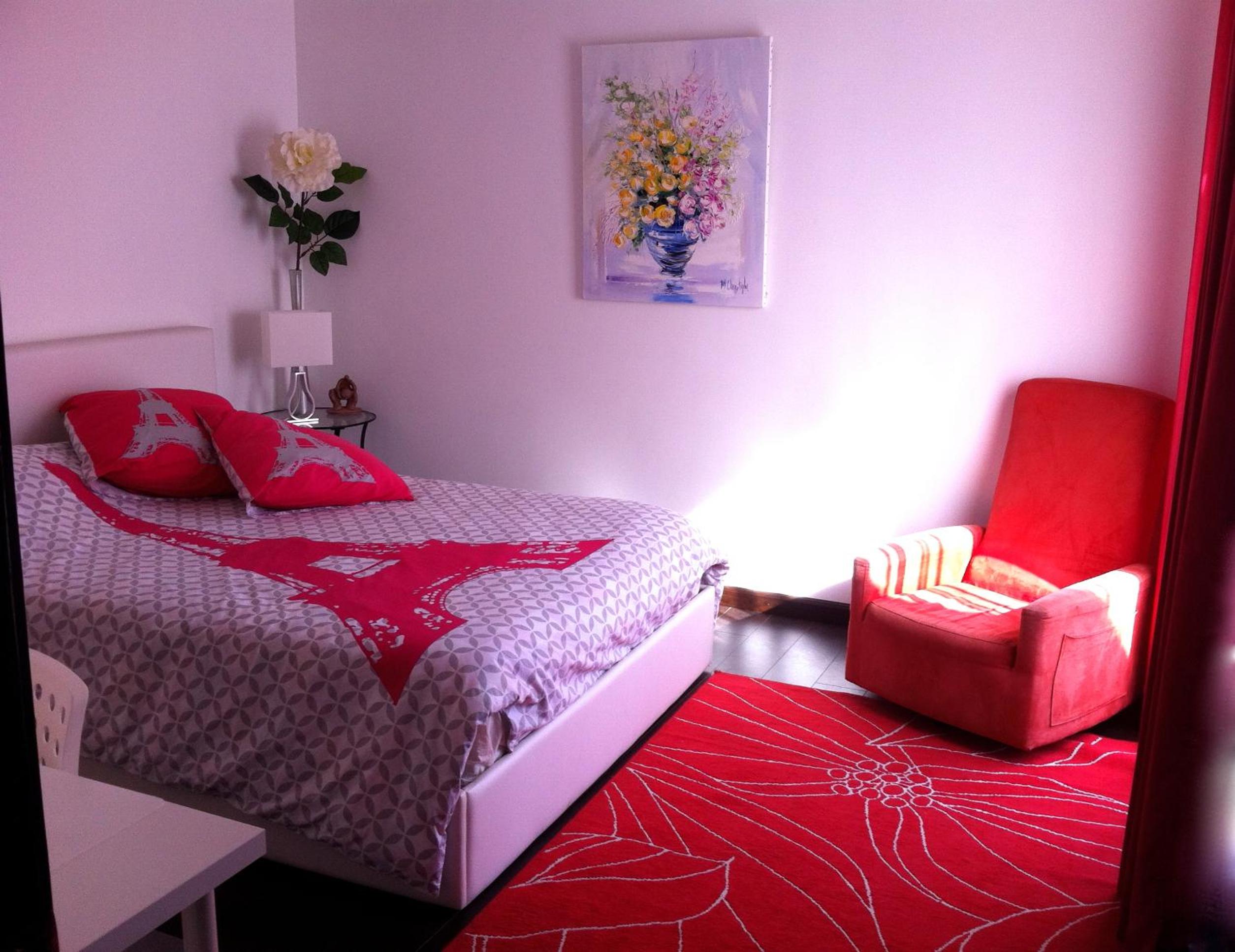 Queen Room photo 1