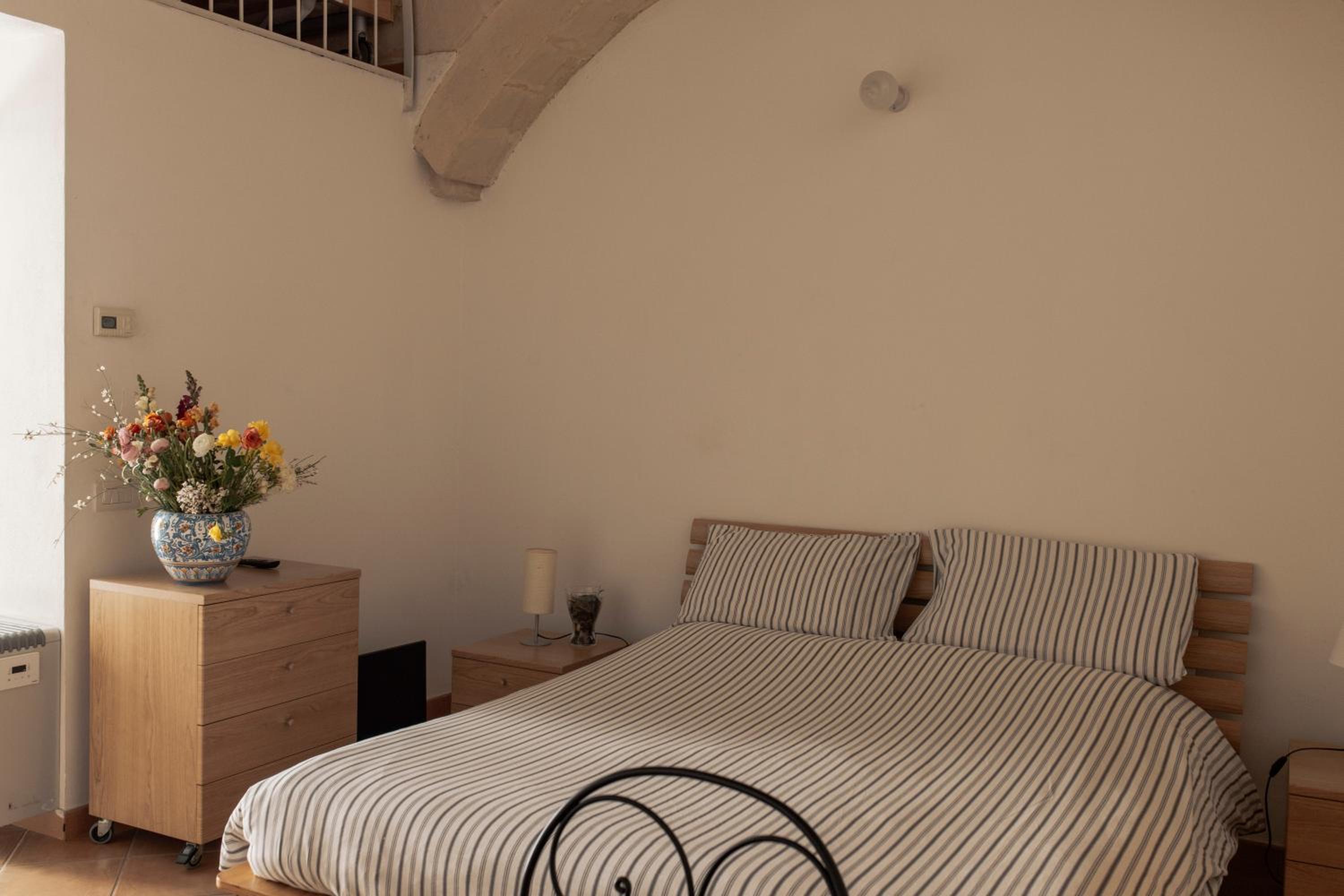 Apartment - Split Level - Photo 15