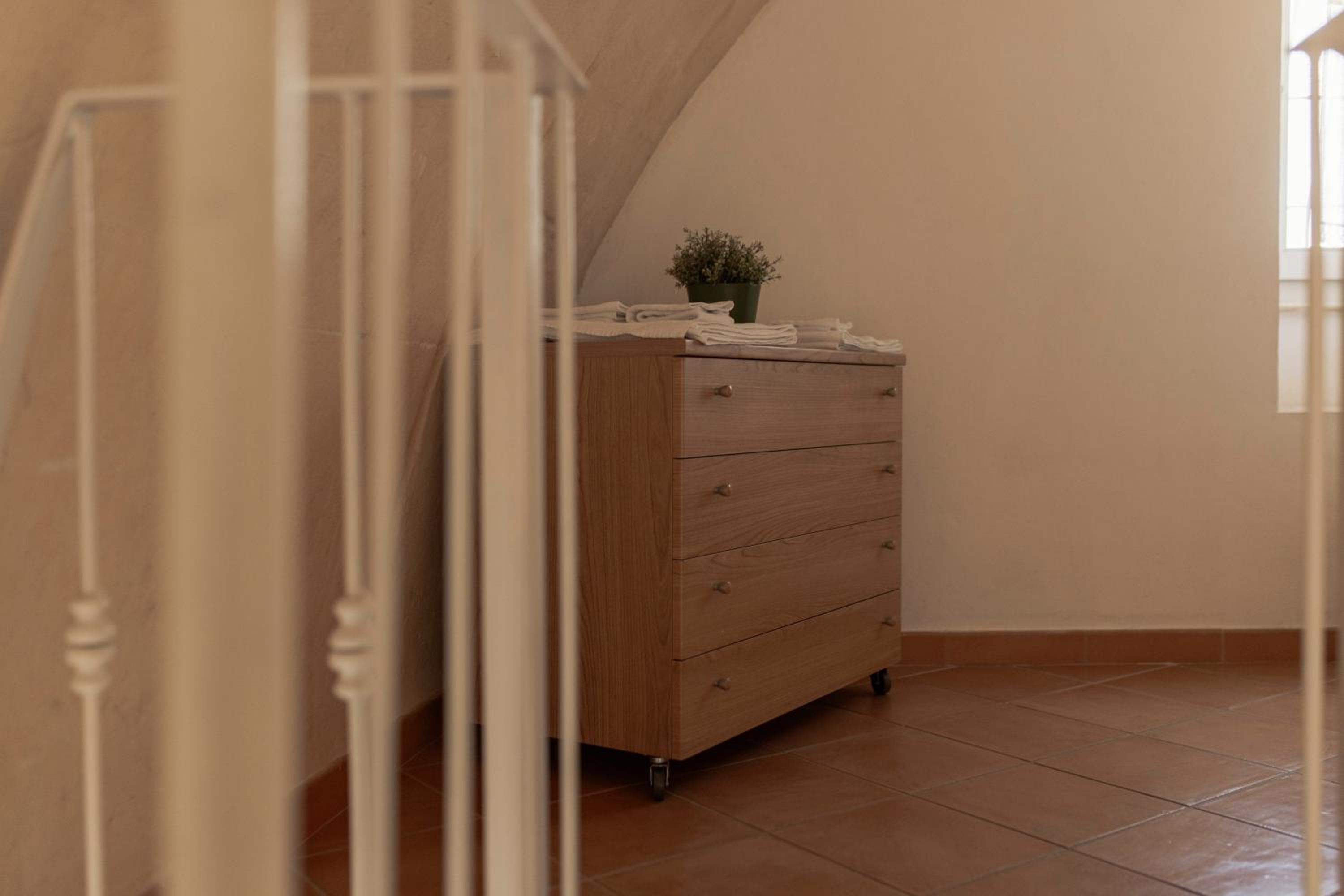 Apartment - Split Level - Photo 19