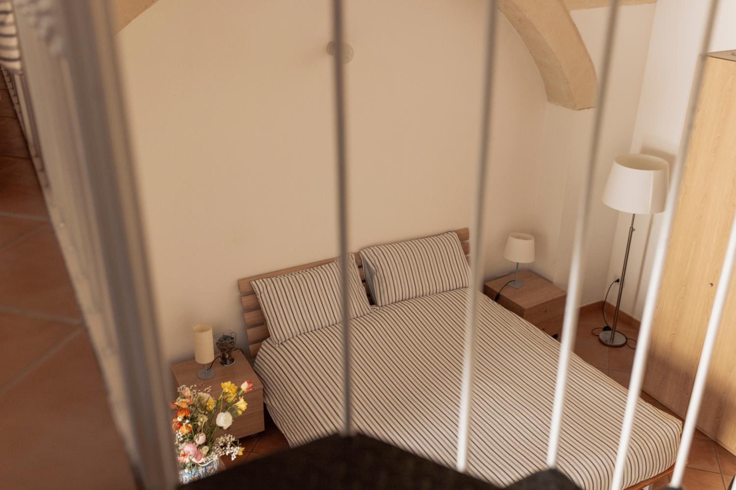 Apartment - Split Level - Photo 25
